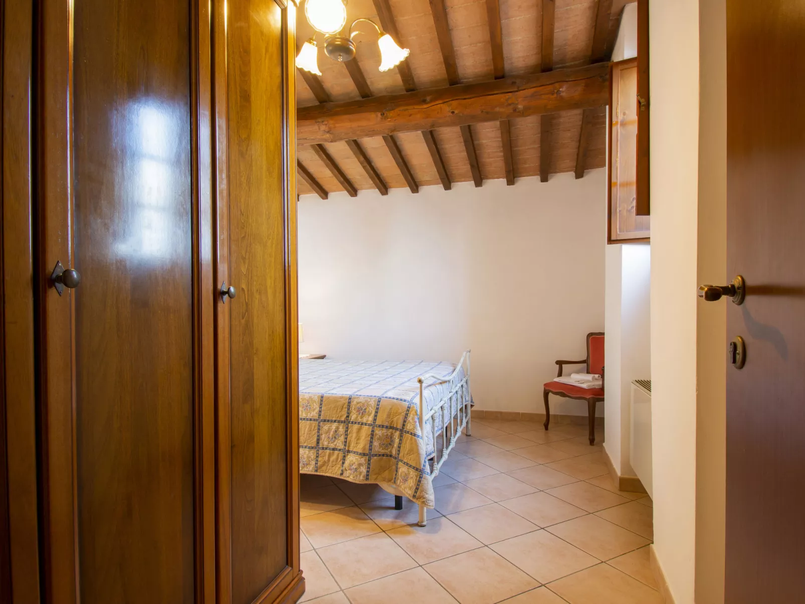 Belvedere (CET122)-Inside