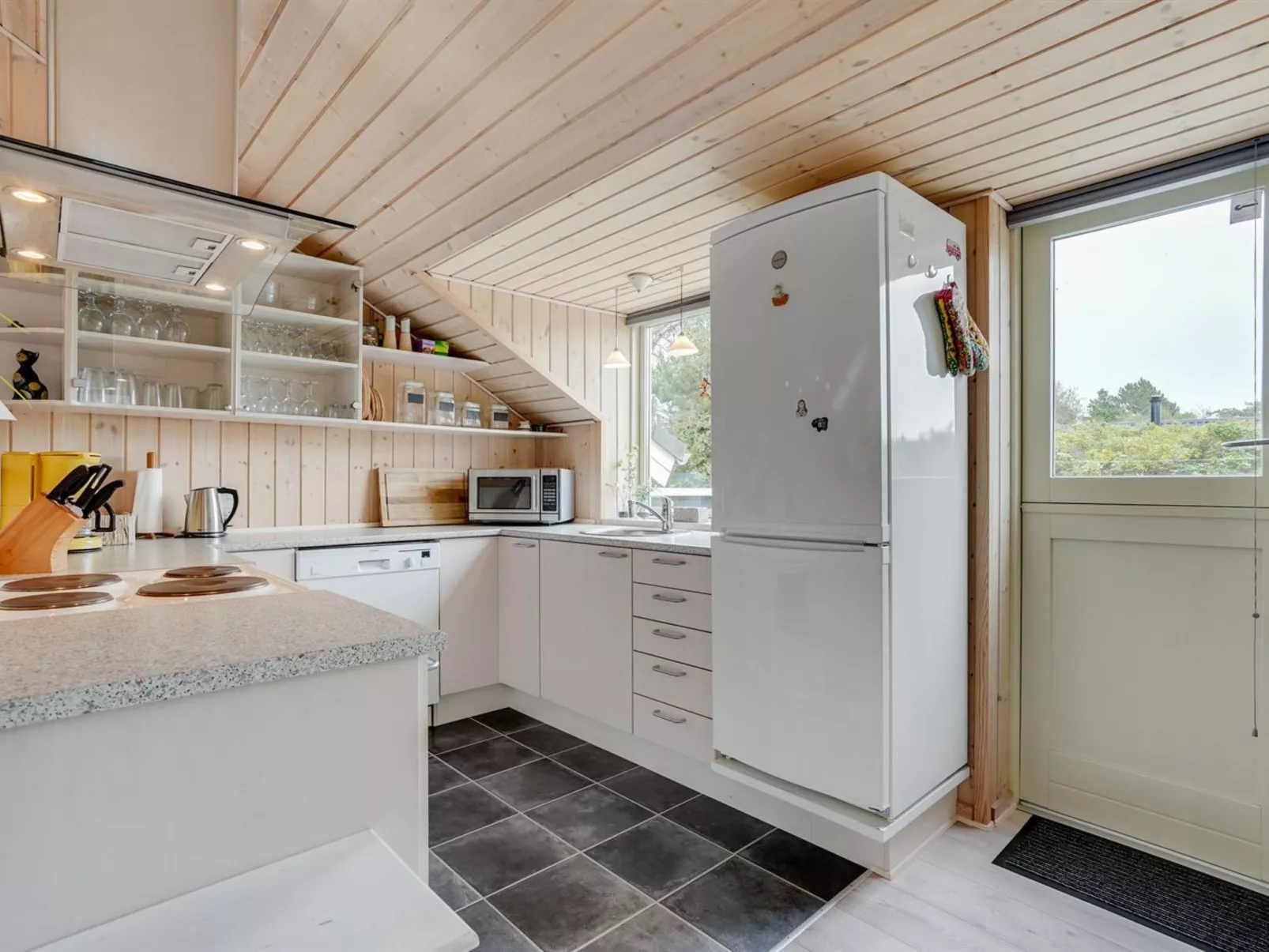 "Medard" - 2km from the sea-Inside