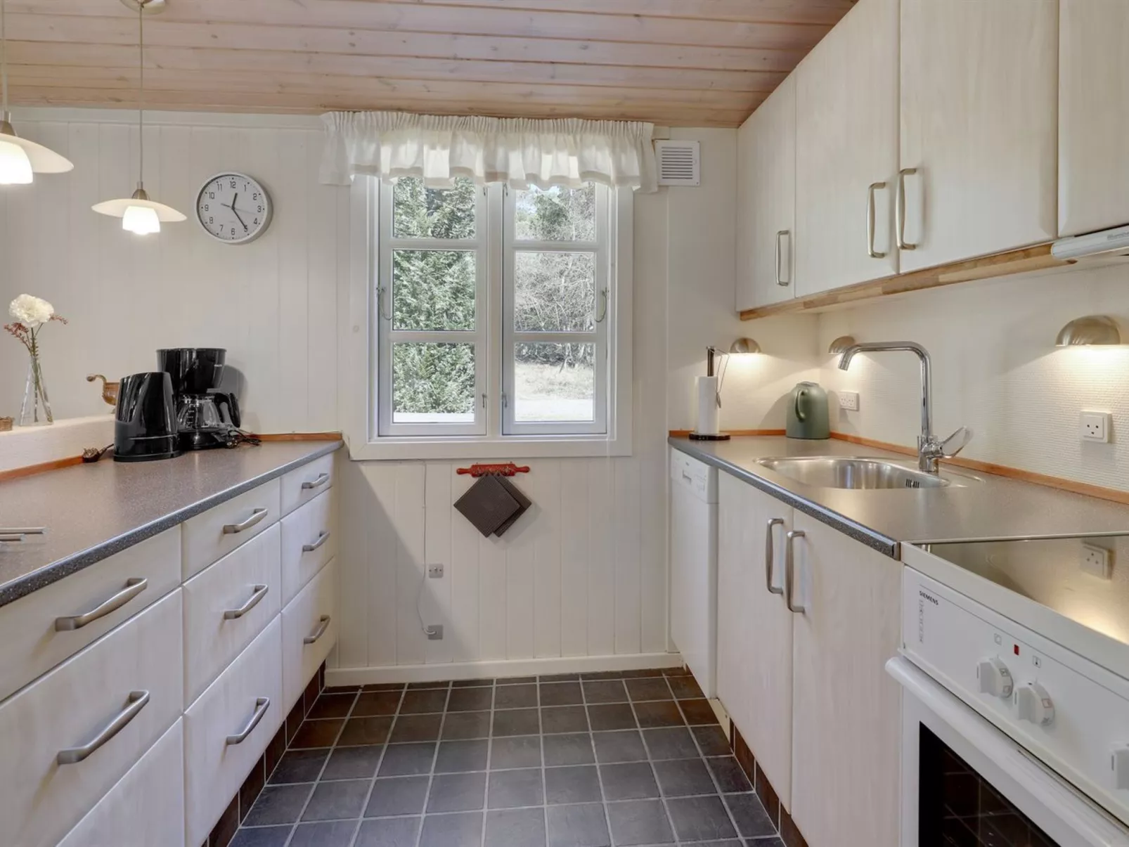 "Zeytun" - 800m from the sea-Inside