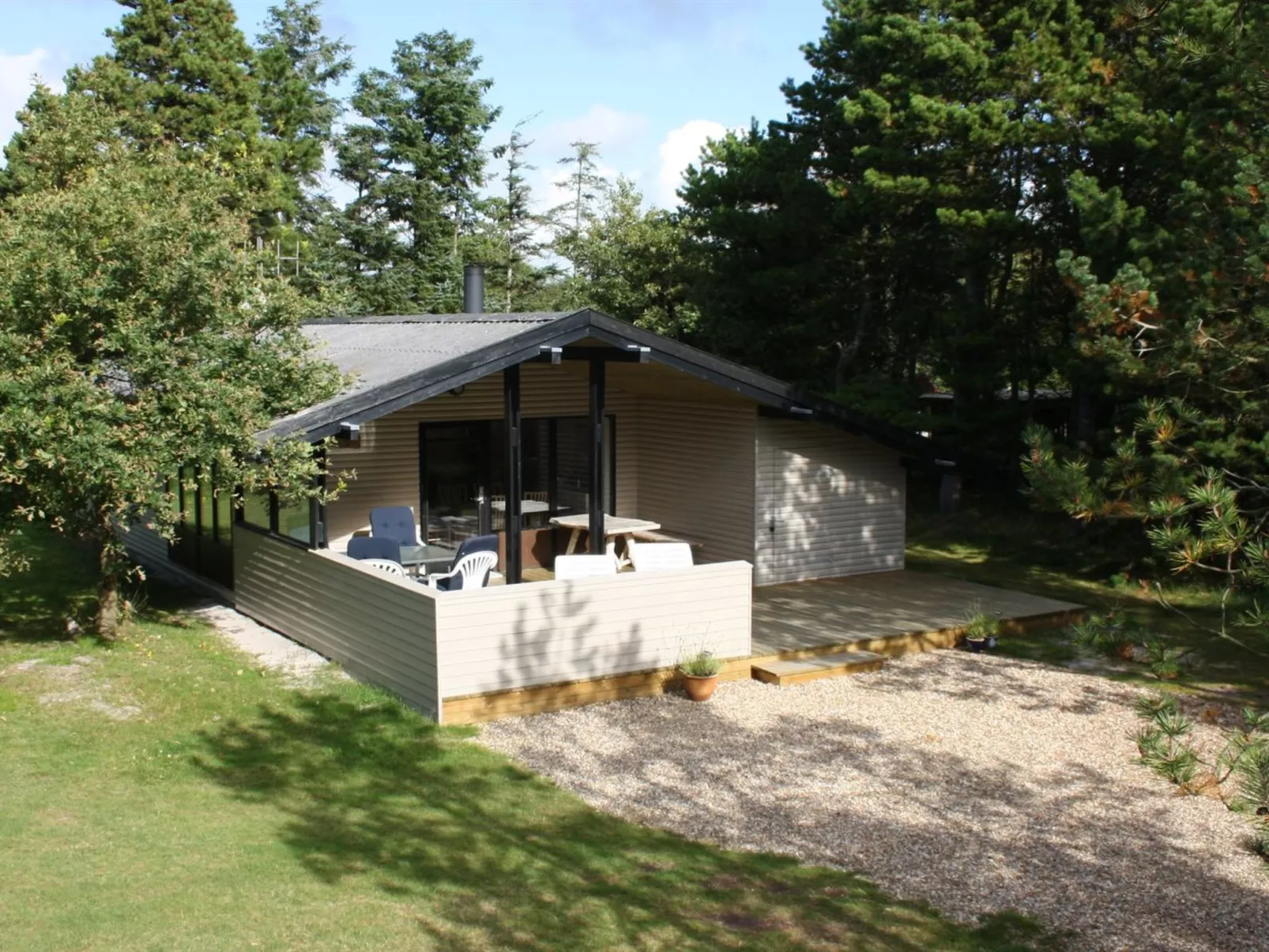 "Borghild" - 1.5km from the sea-Outside