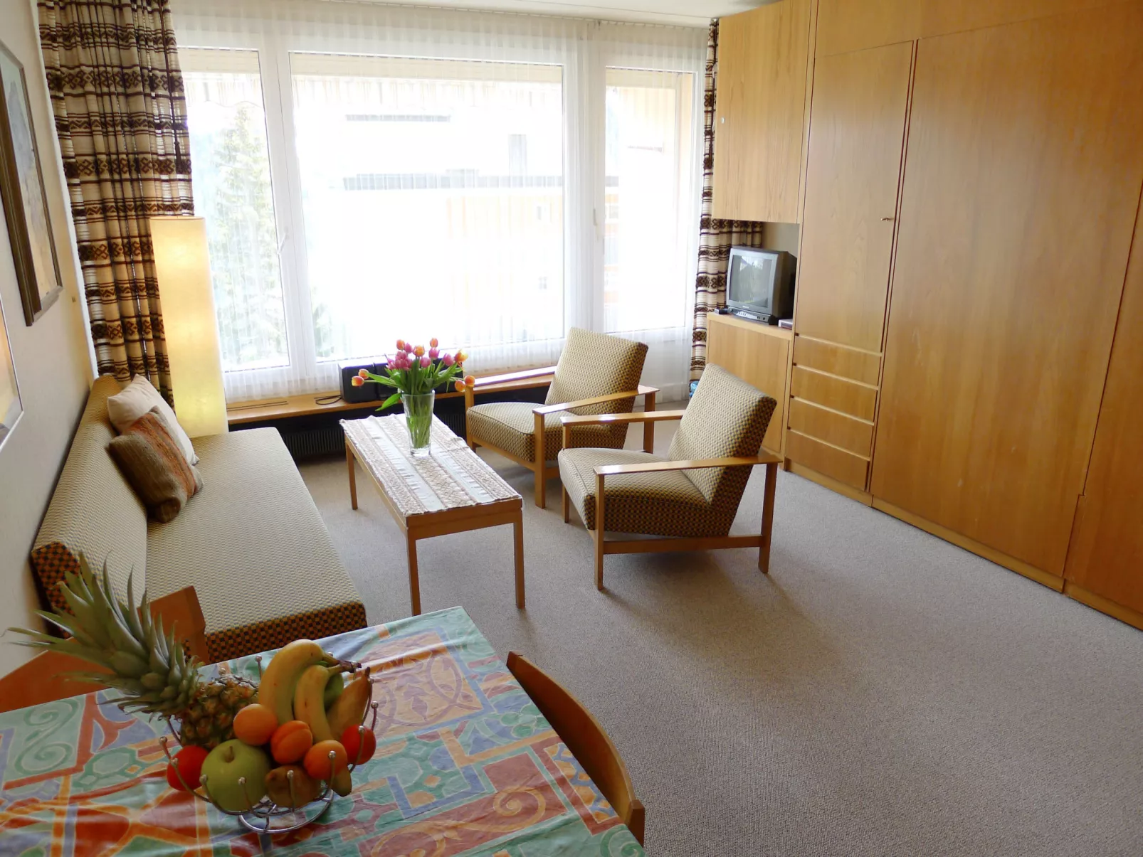 Promenade (Utoring)-Inside