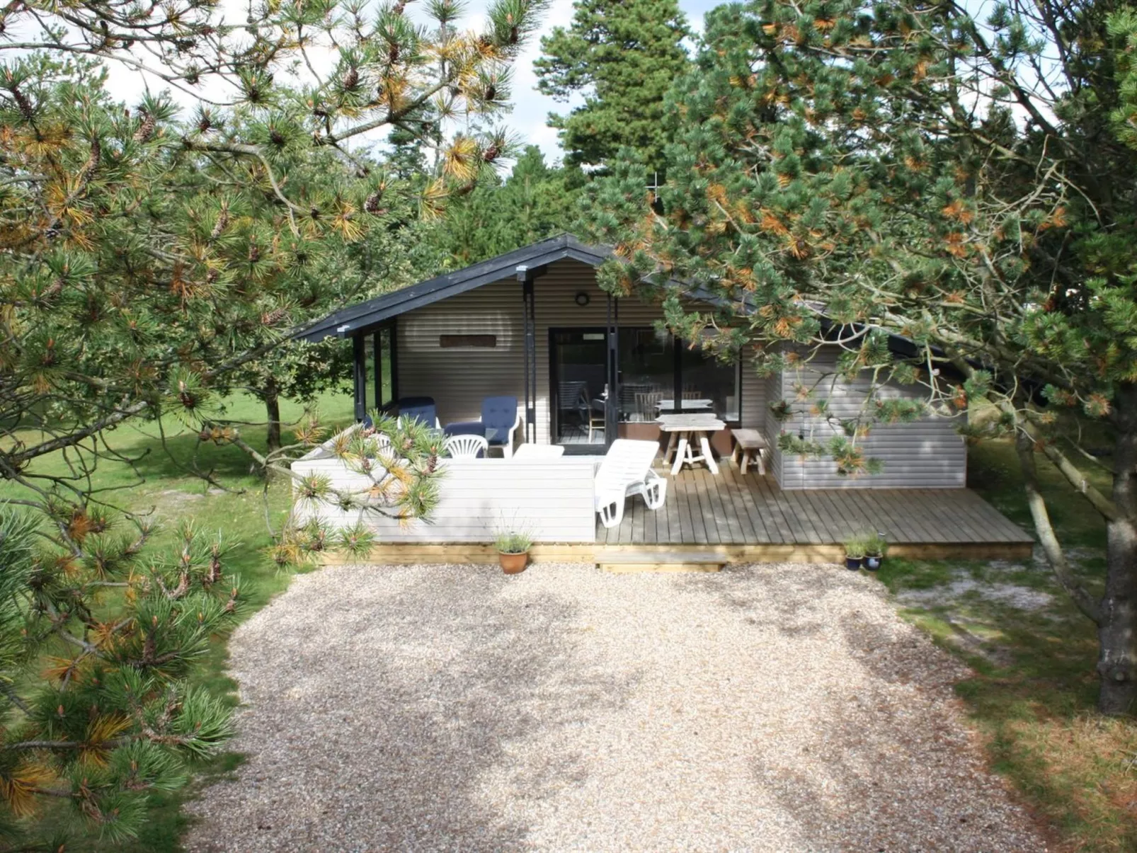 "Borghild" - 1.5km from the sea-Outside
