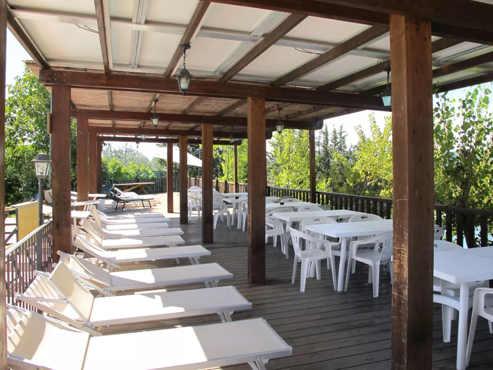 Panorama (CET125)-Outside