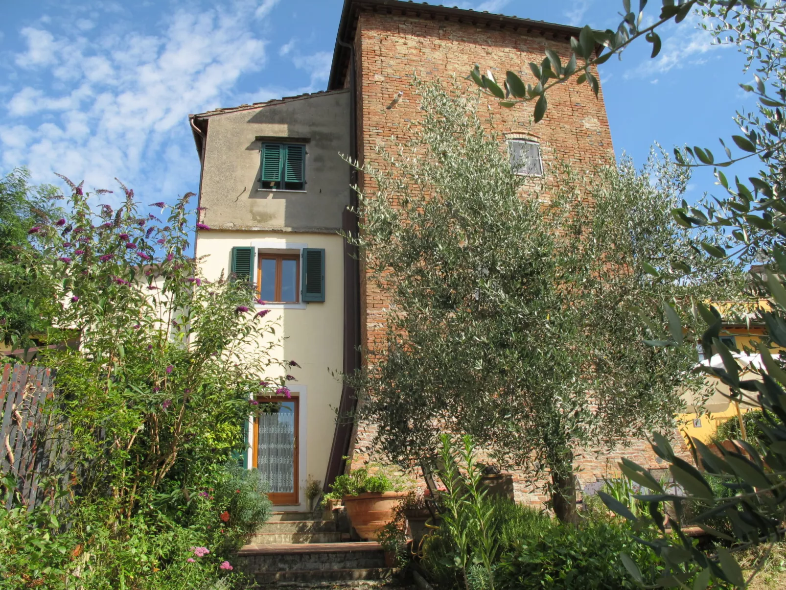 Torre di Meo-Outside