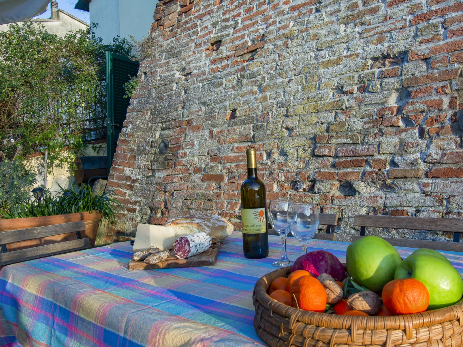 Torre di Meo-Outside