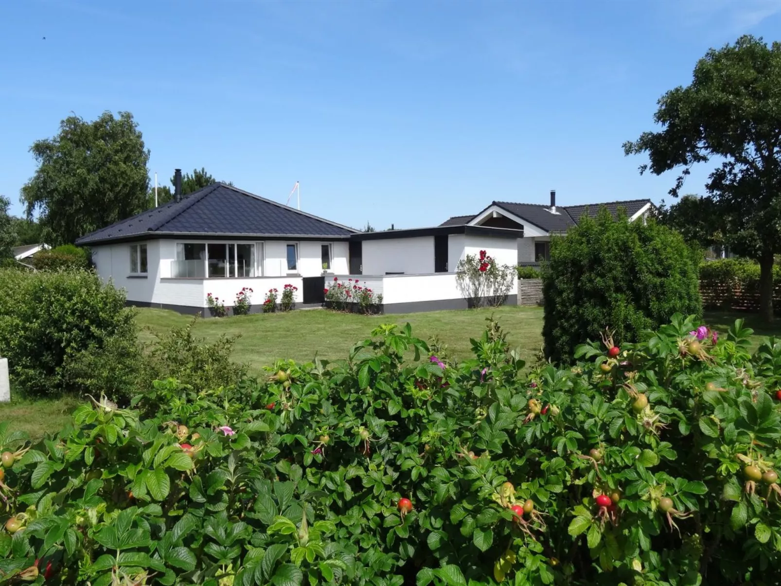 "Mayla" - 50m from the sea-Draußen