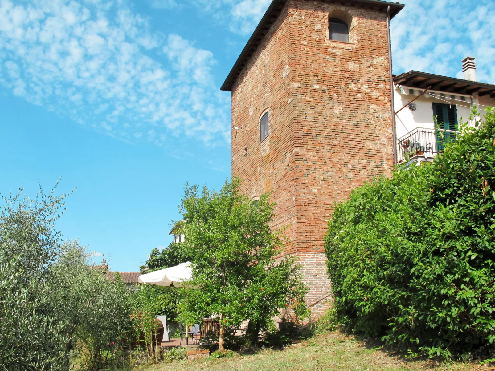 Torre di Meo-Outside