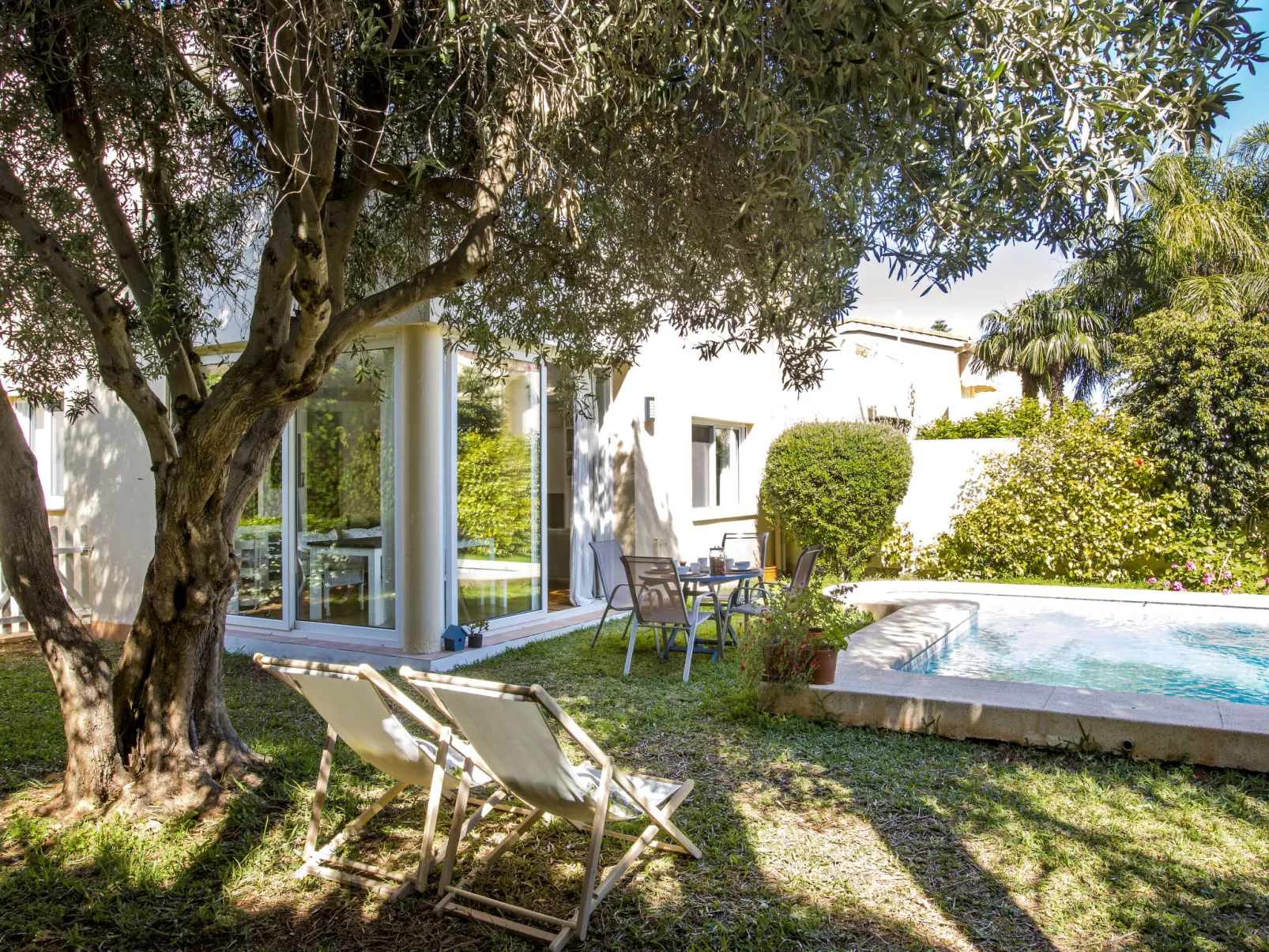 Casa Mirlo-Outside