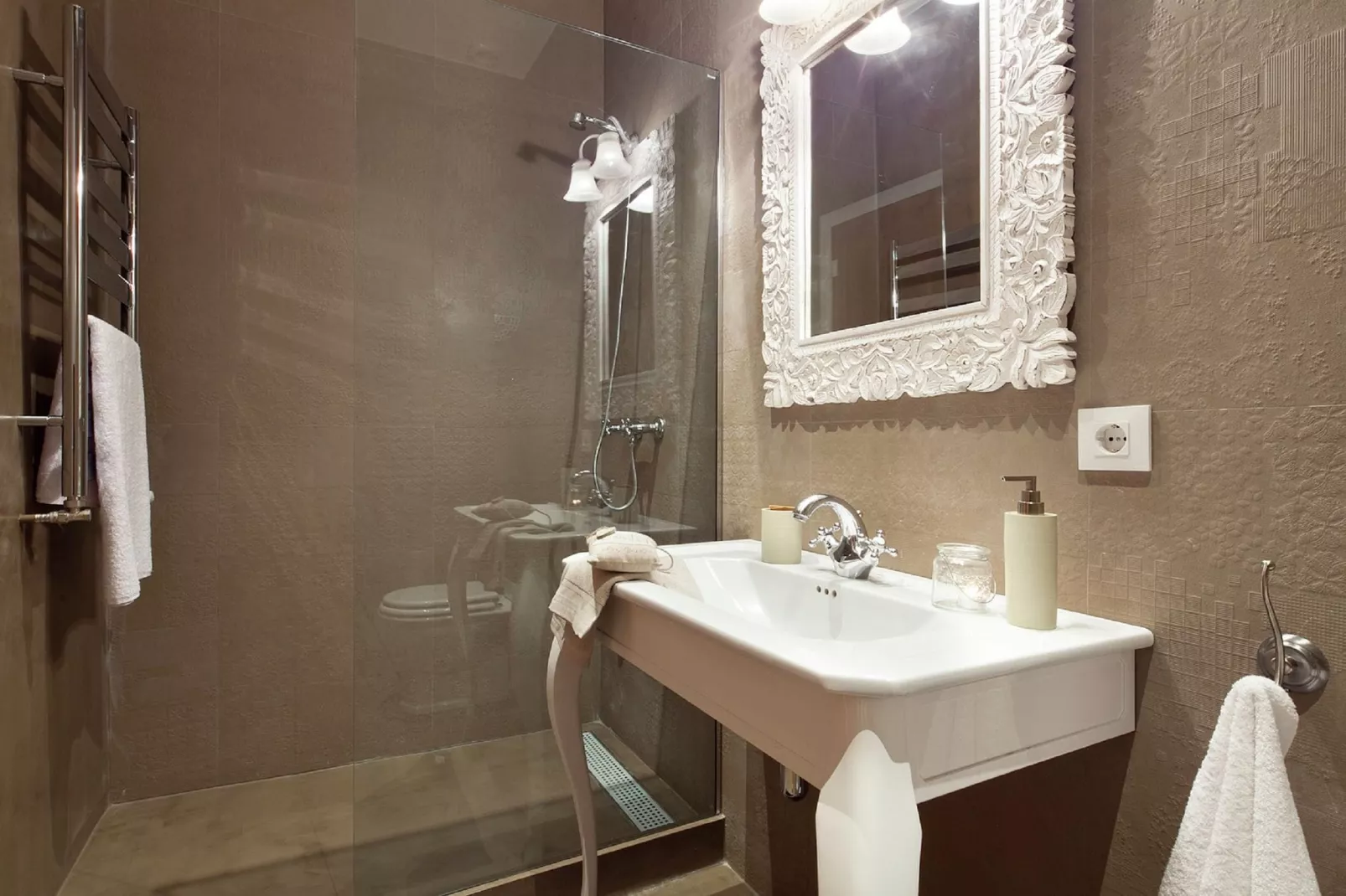 Catalunya Palace Apartment-Salle de bain