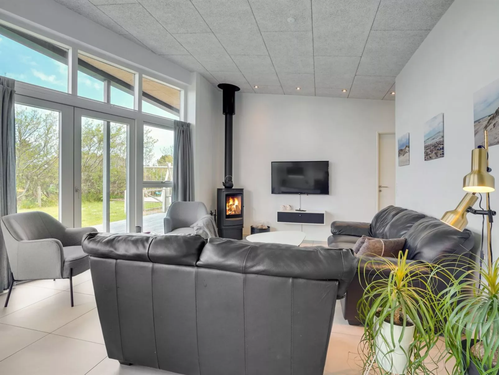 "Dietke" - 650m from the sea-Inside