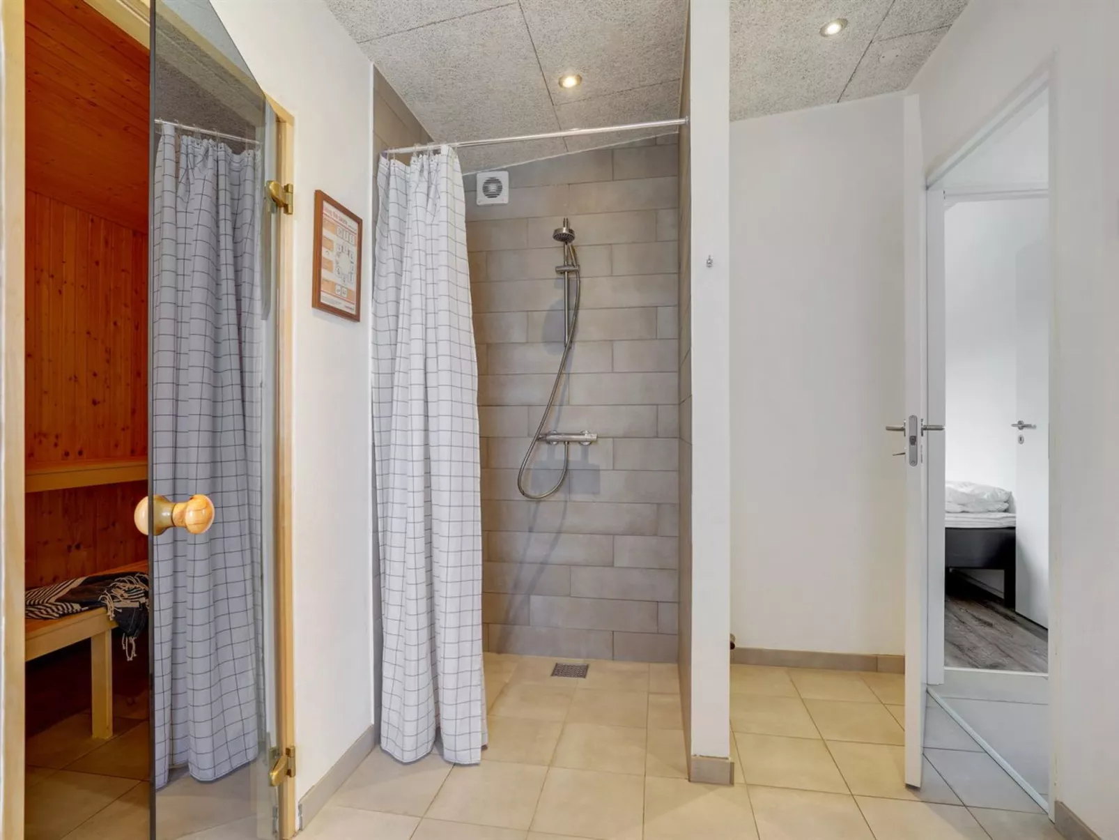 "Dietke" - 650m from the sea-Inside