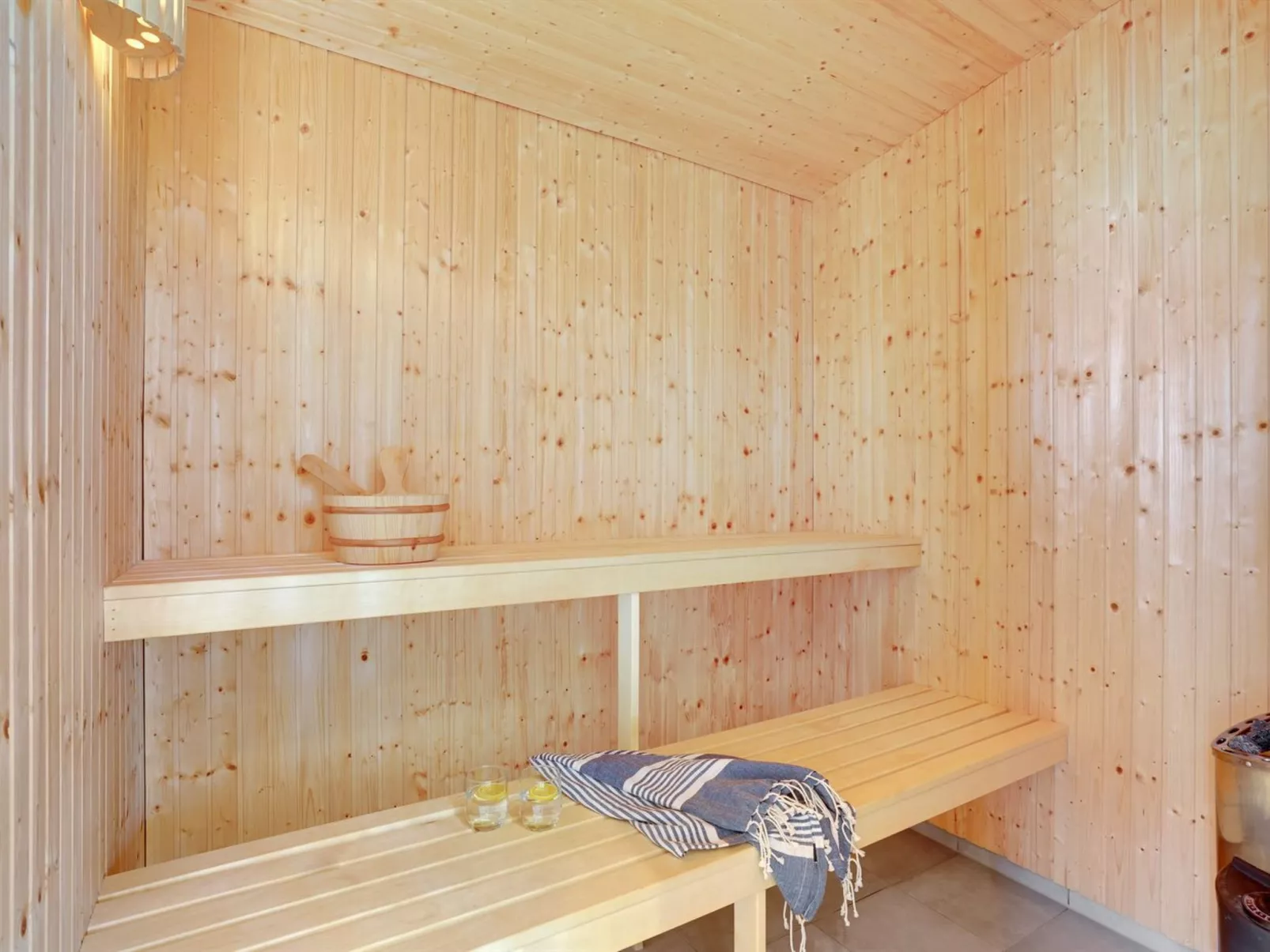 "Dietke" - 650m from the sea-Inside