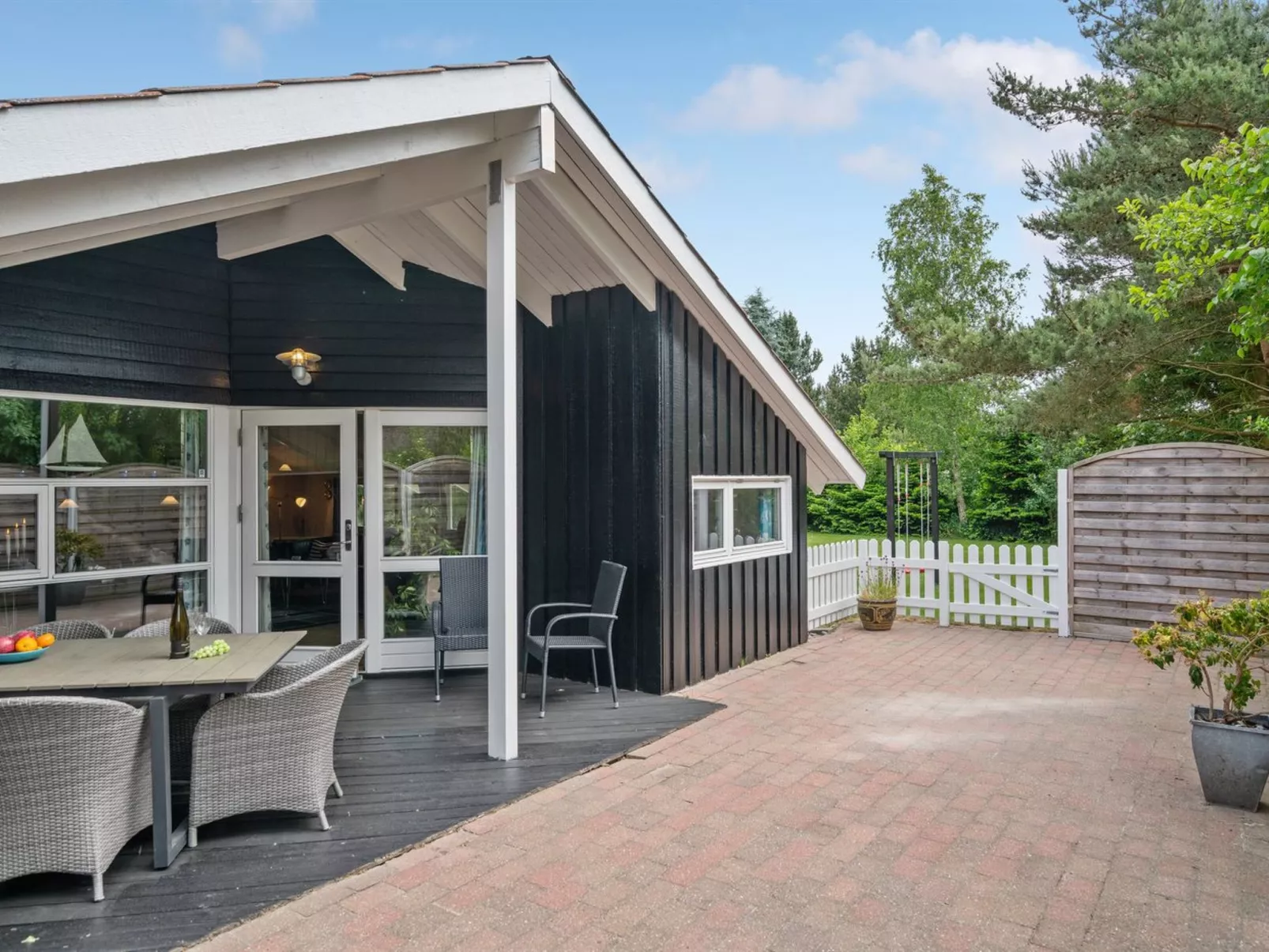 "Hithin" - 800m from the sea-Inside