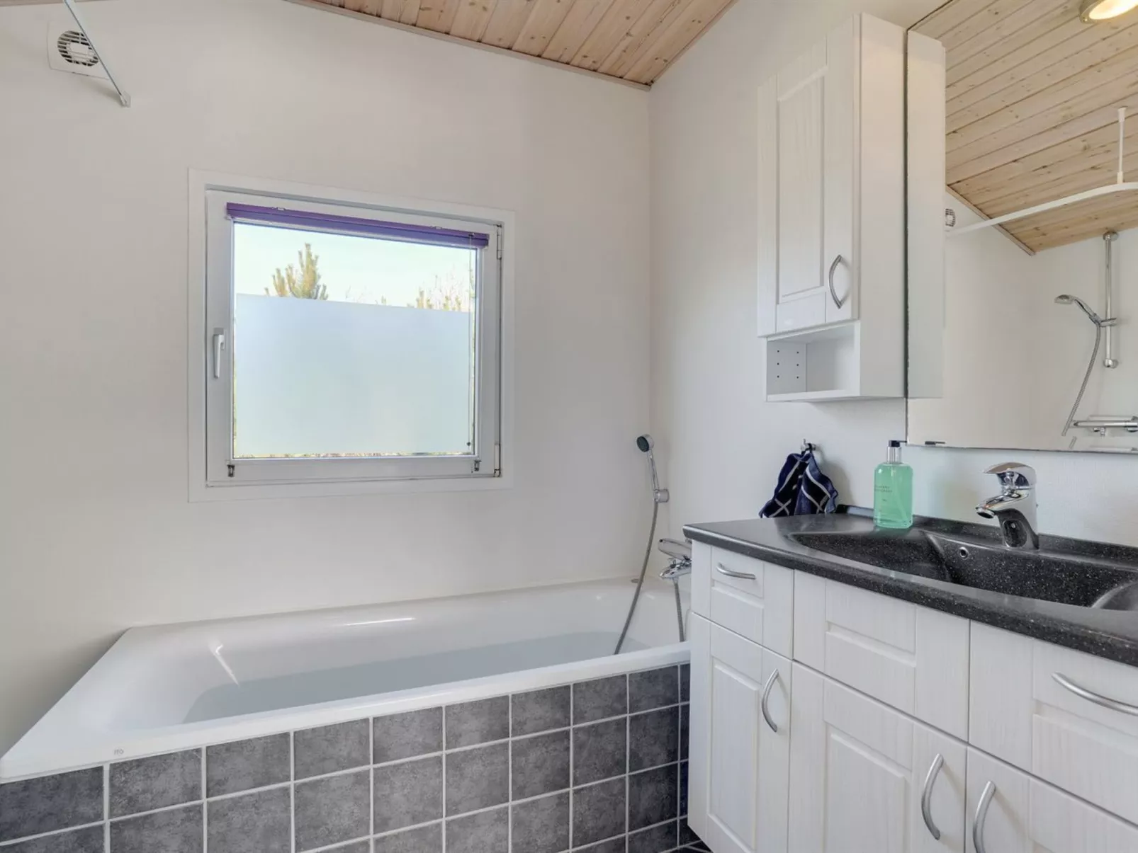 "Kanerva" - 350m from the sea-Inside