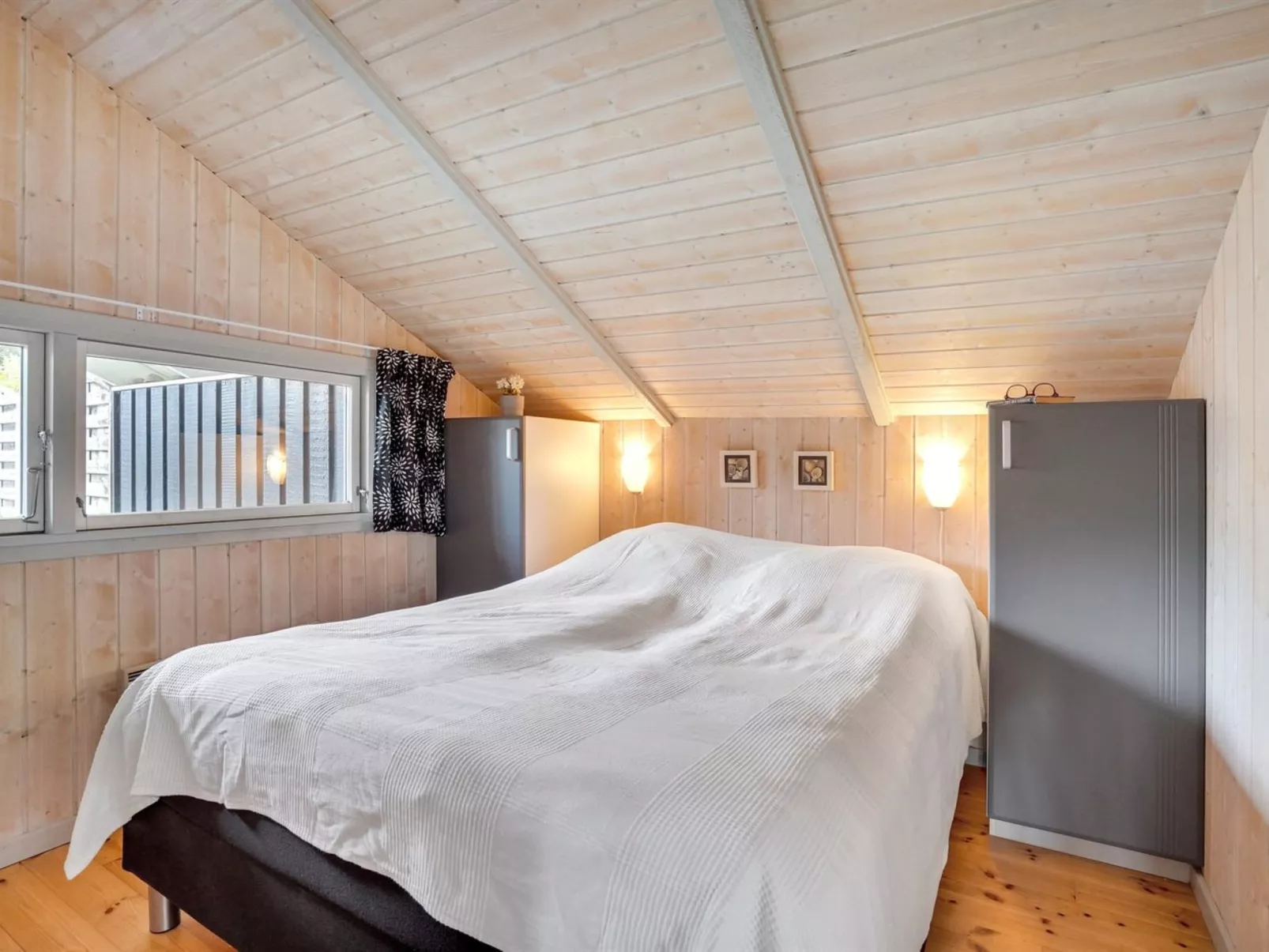 "Hithin" - 800m from the sea-Inside