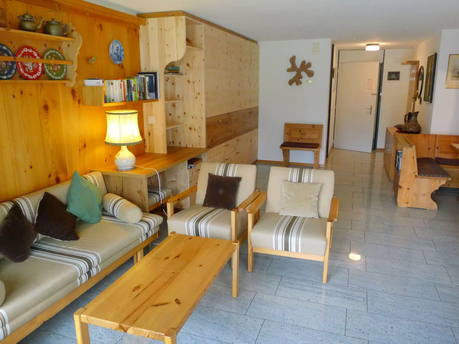 Apt B 014-Inside