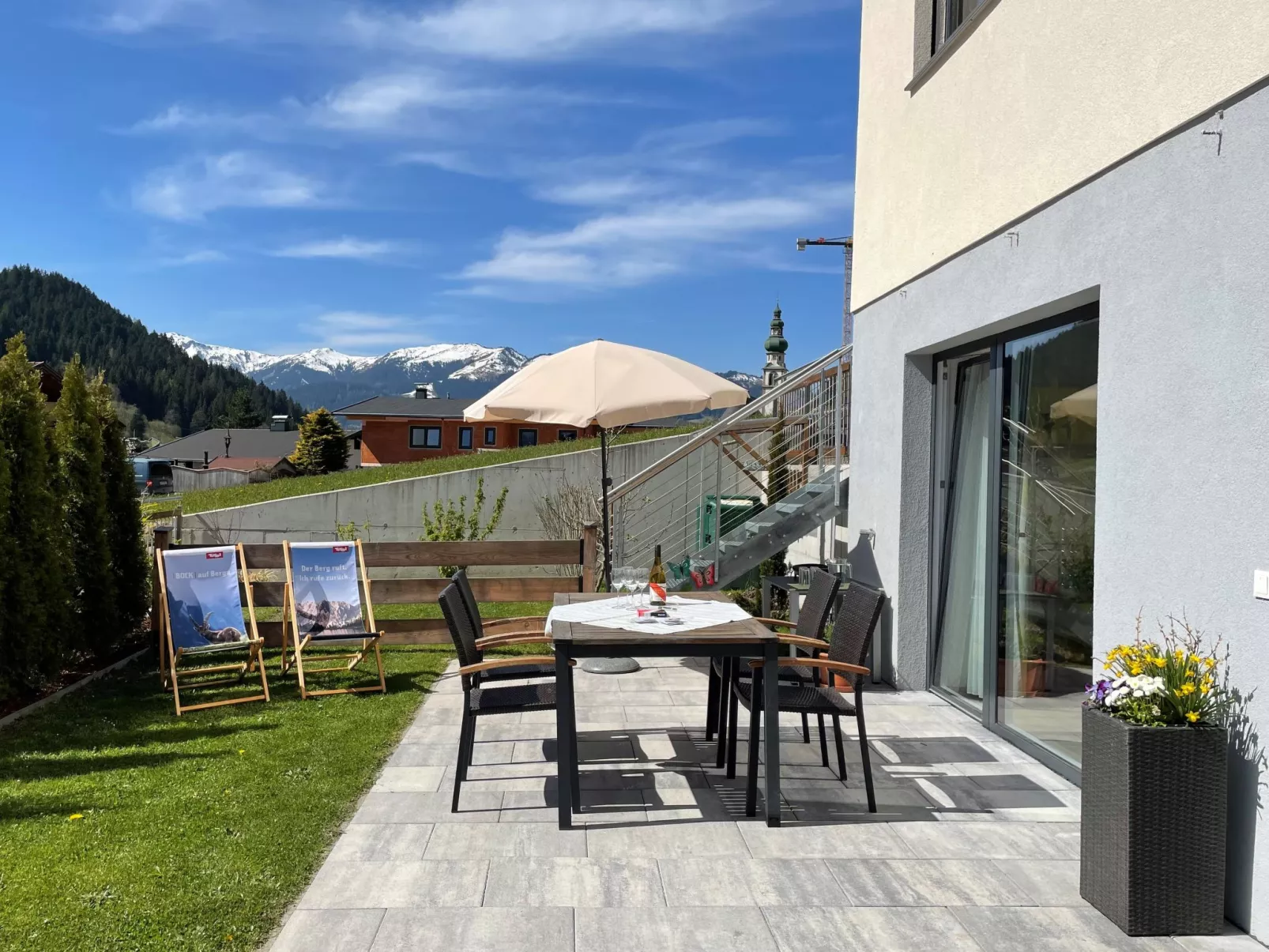 Sonnseit Living-Draußen