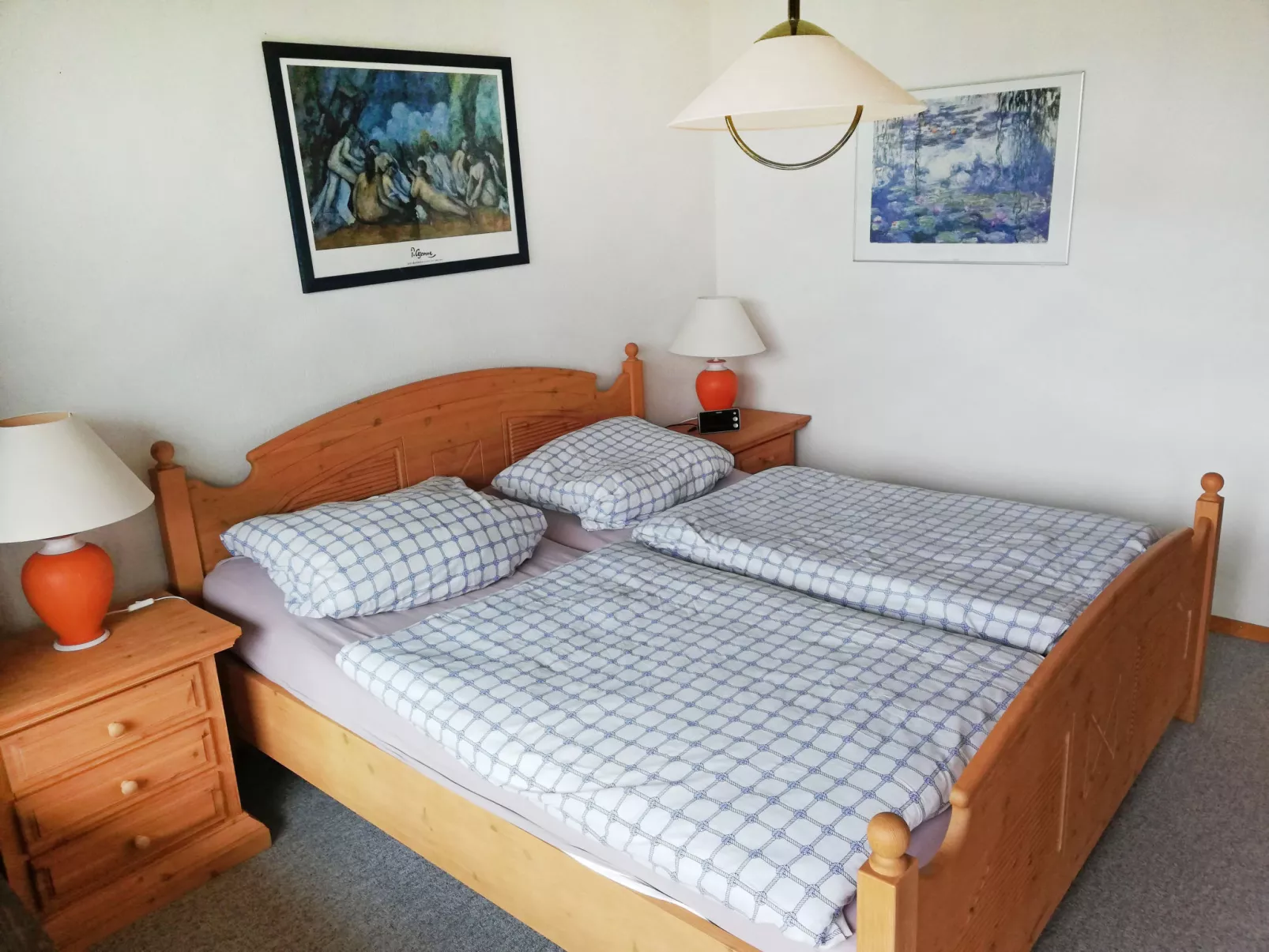 Apt B 032-Inside