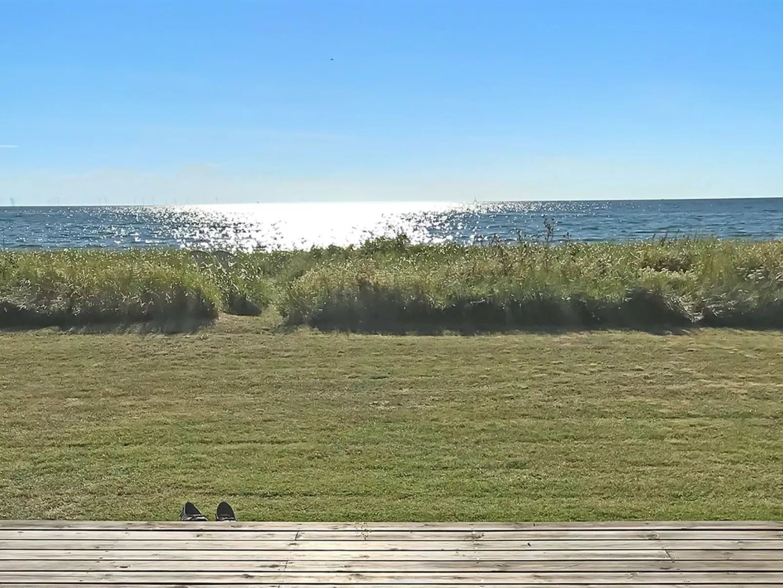 "Stacie" - 10m from the sea-Outside