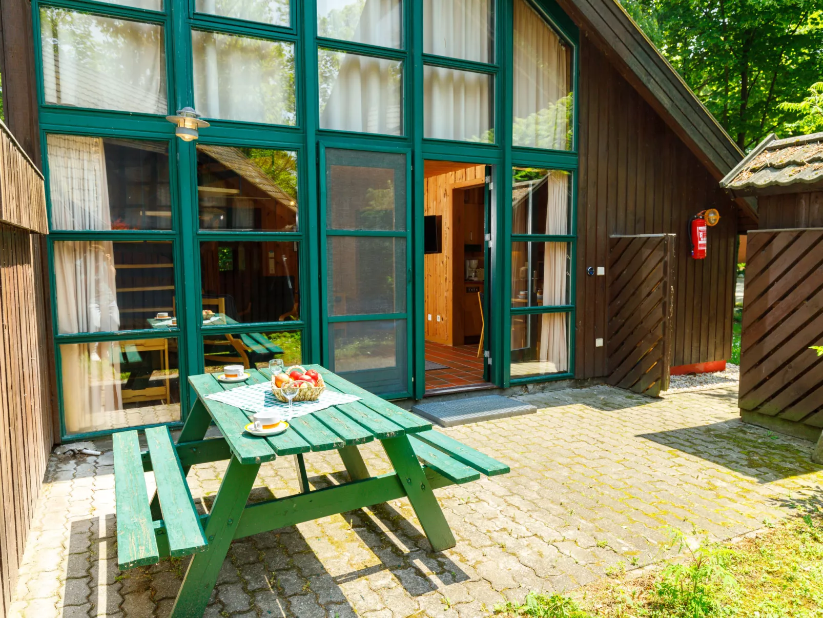 Átrium 5 fős-Draußen