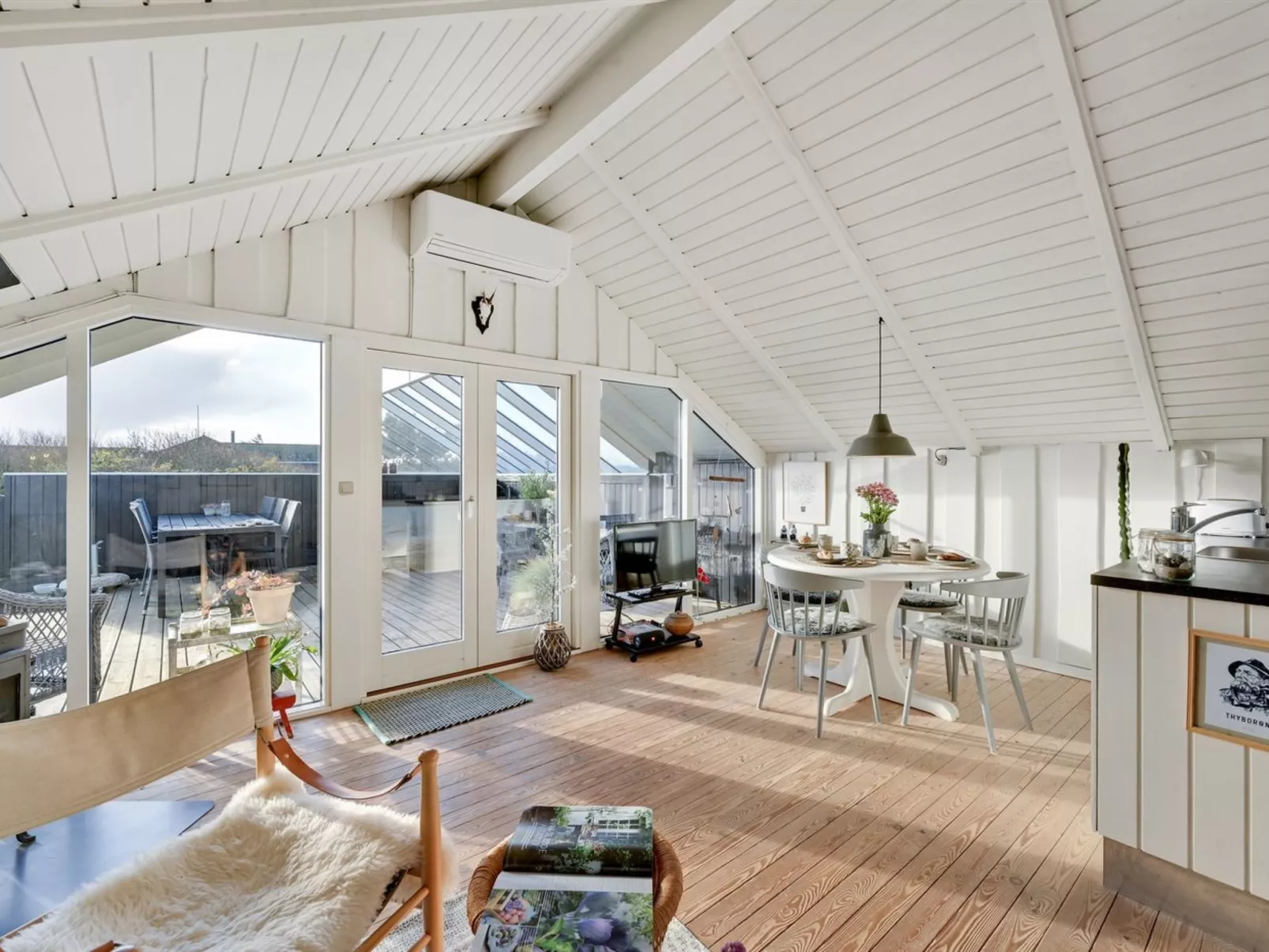 "Kamile" - 400m from the sea-Inside