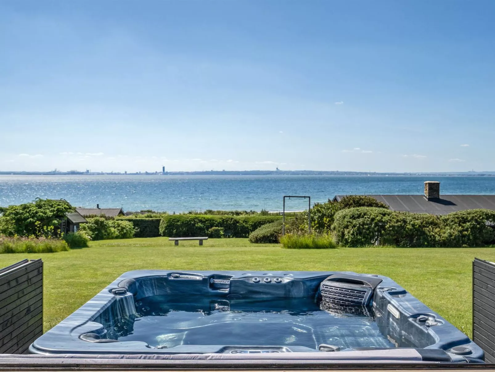 "Anniina" - 200m from the sea
