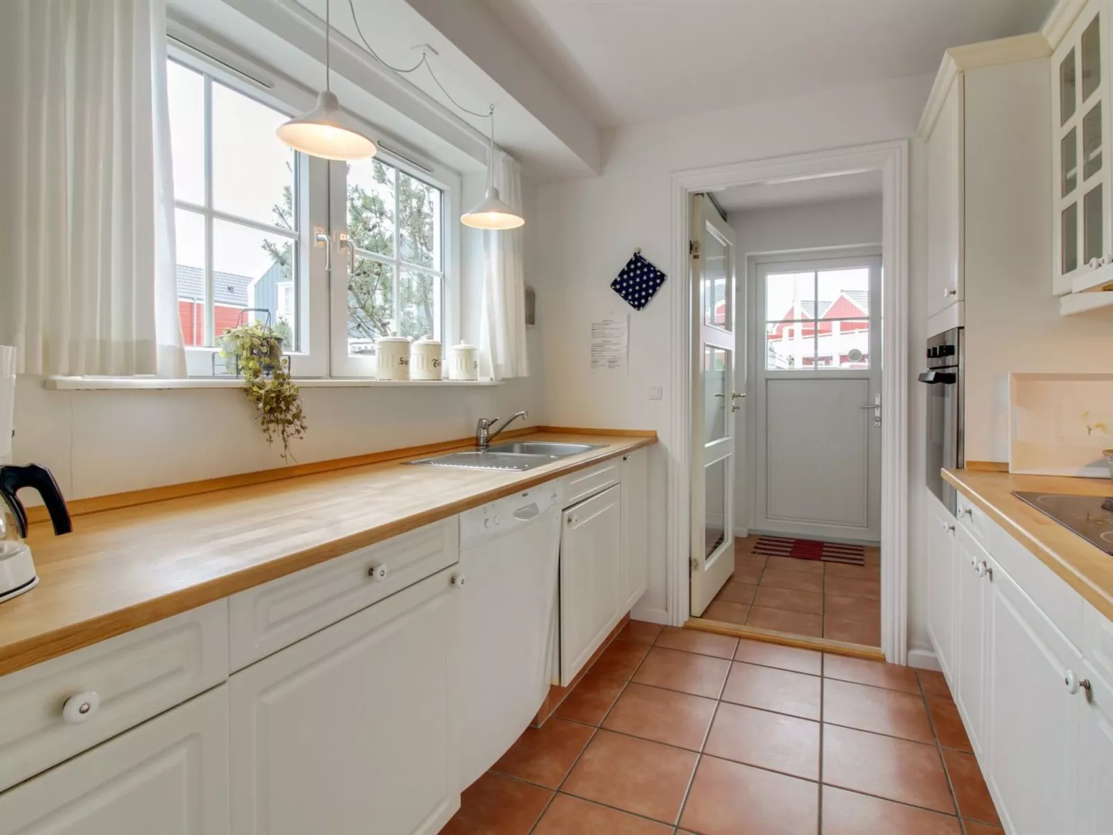 "Sote" - 1.2km from the sea-Inside