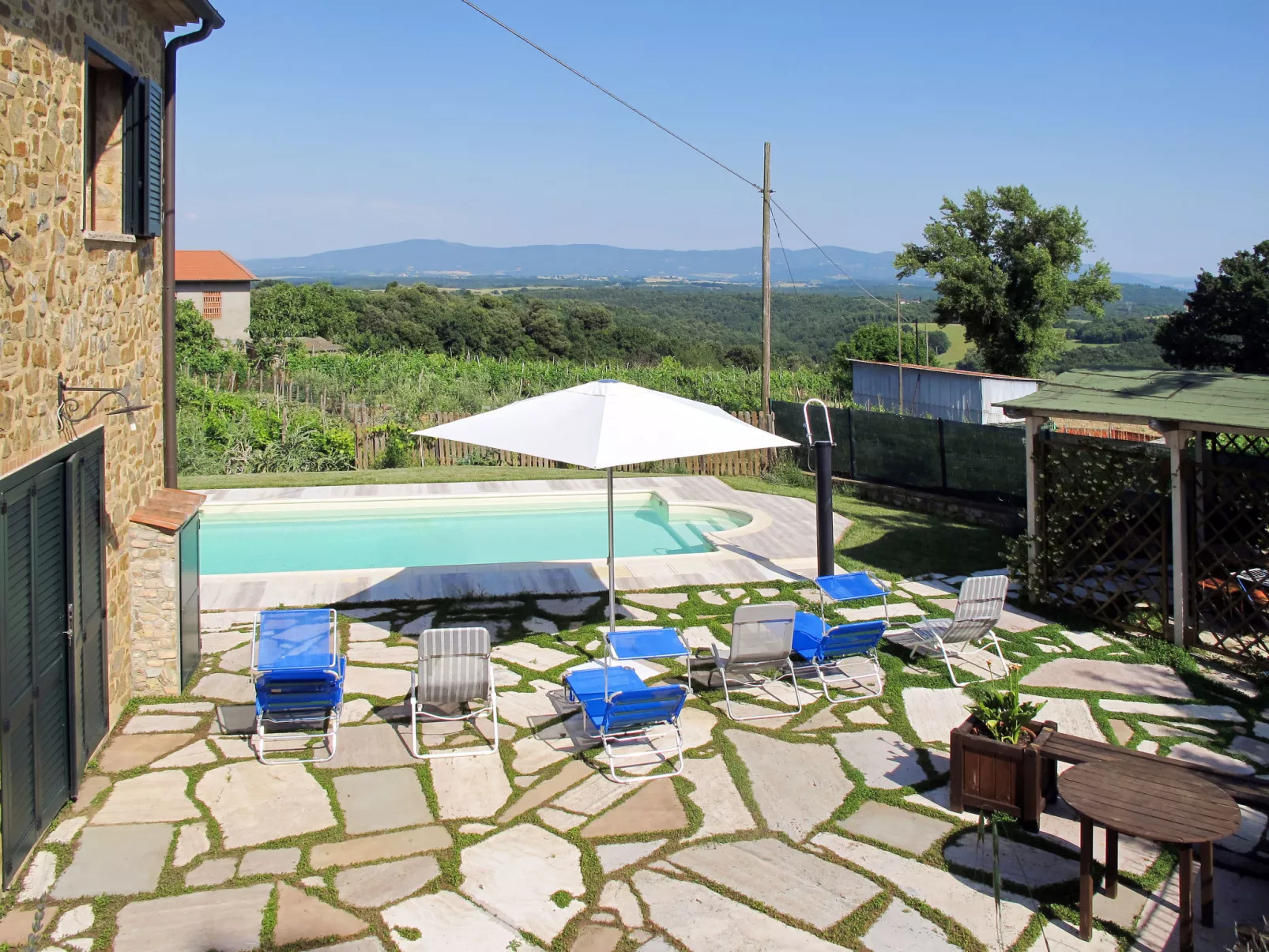 Rustico Cavernoso-Outside