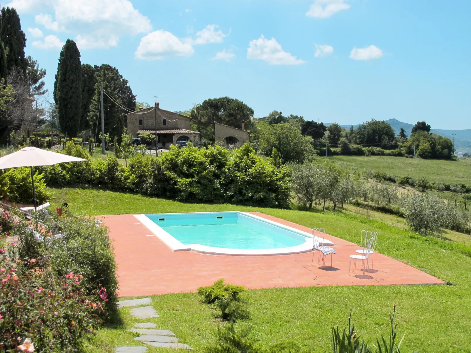 Santa Enerichetta-Outside