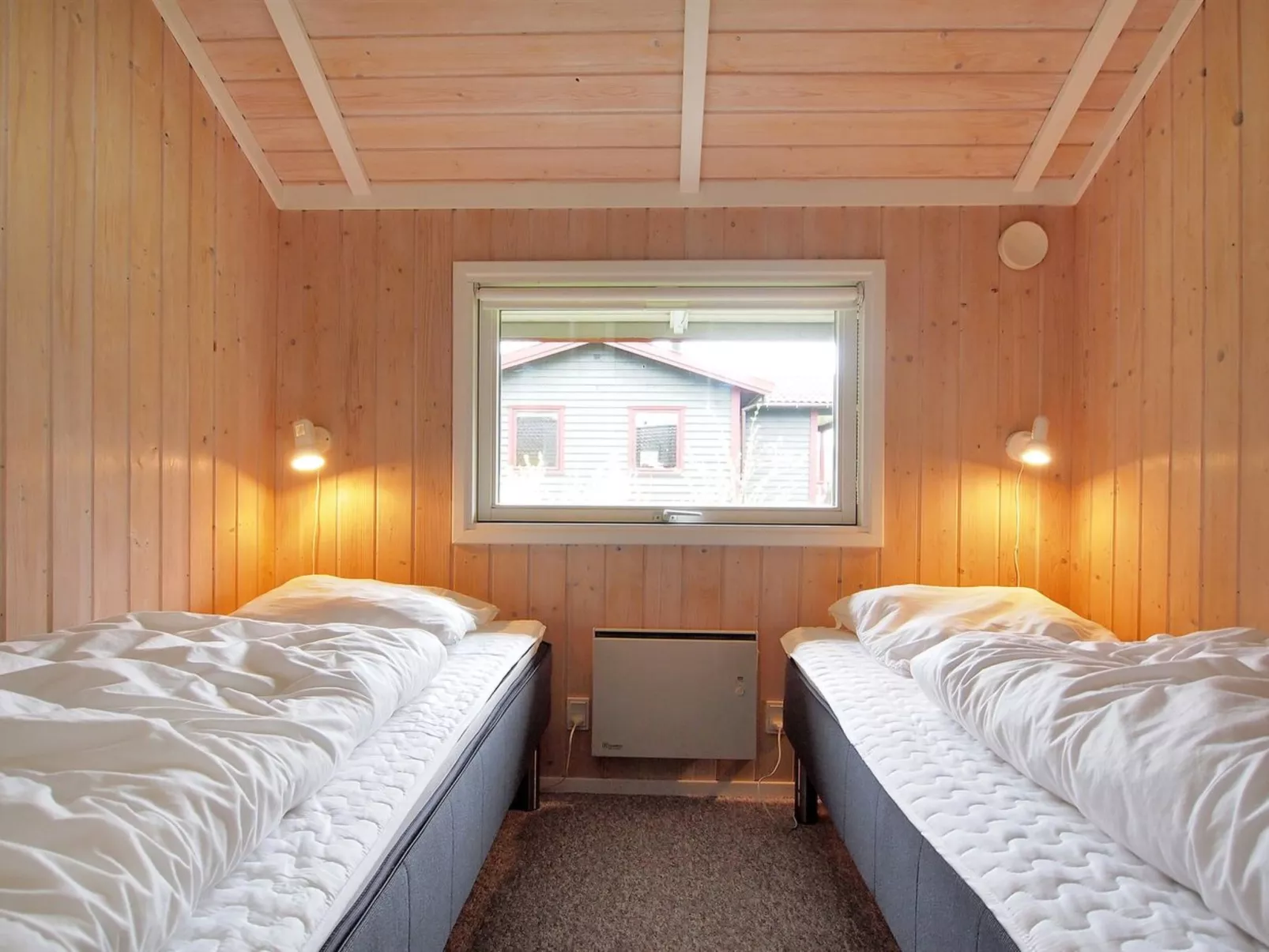 "Uta" - 300m from the sea-Drinnen