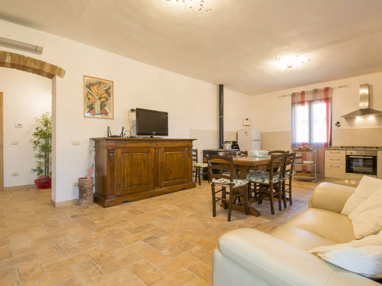 Podere Sant'Elisa-Inside