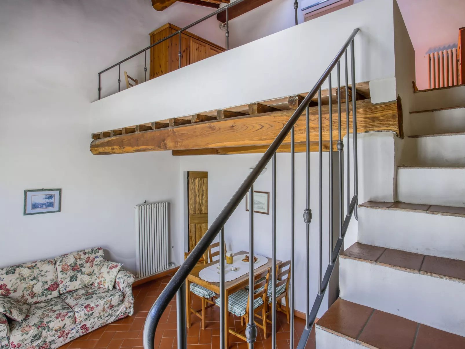 I Cipressi-Inside