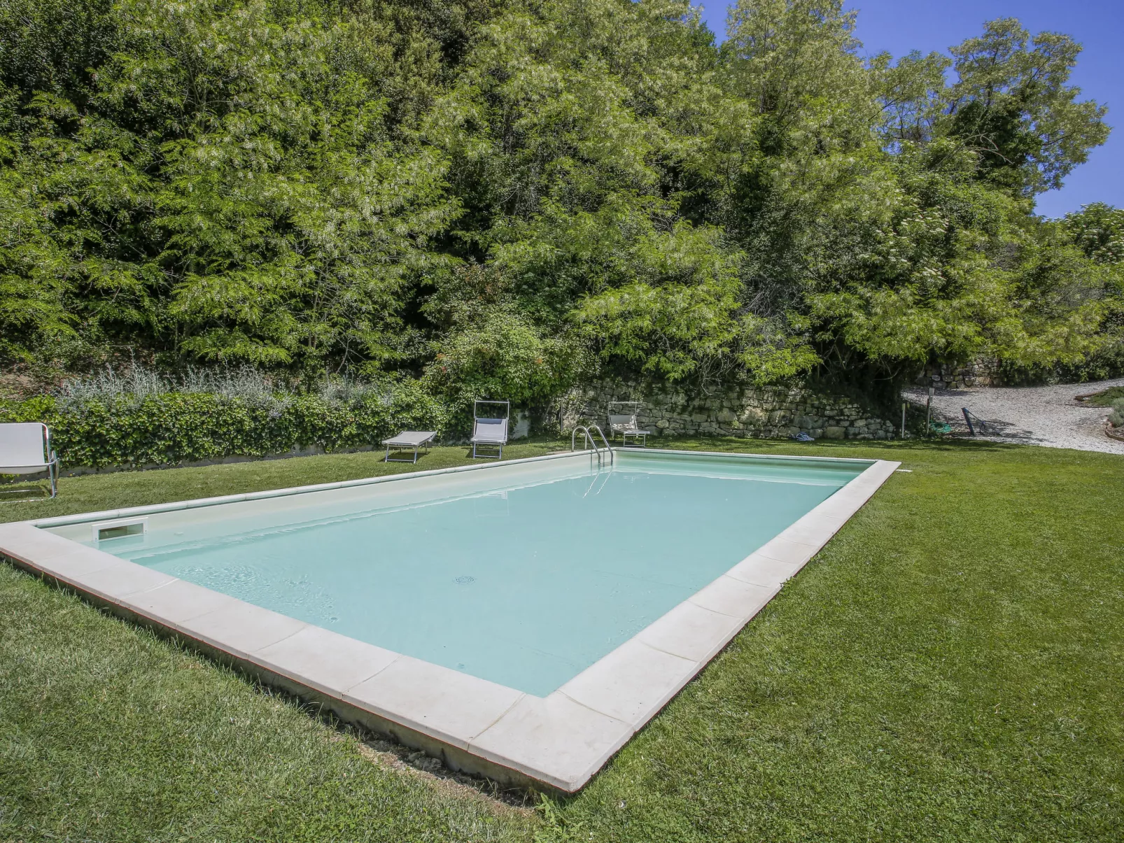 I Cipressi-Outside