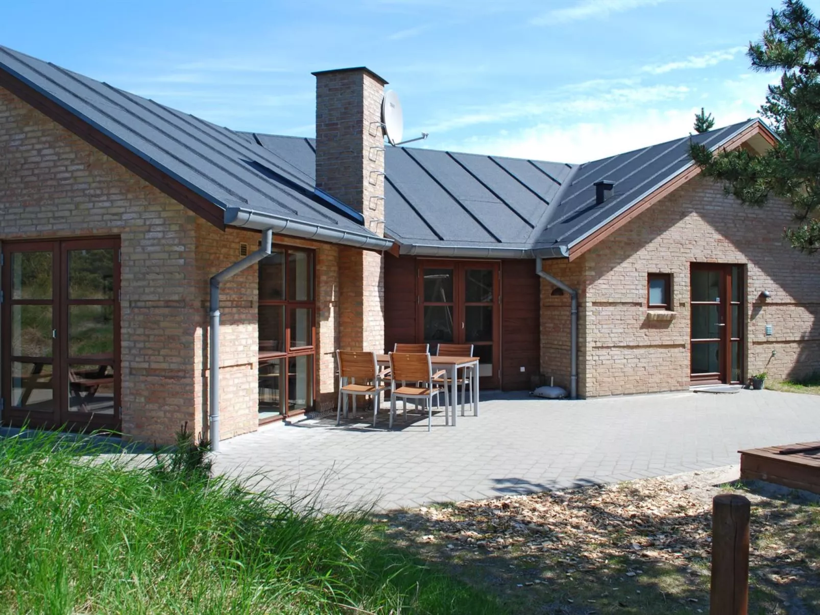 "Thormar" - 1.5km from the sea-Outside