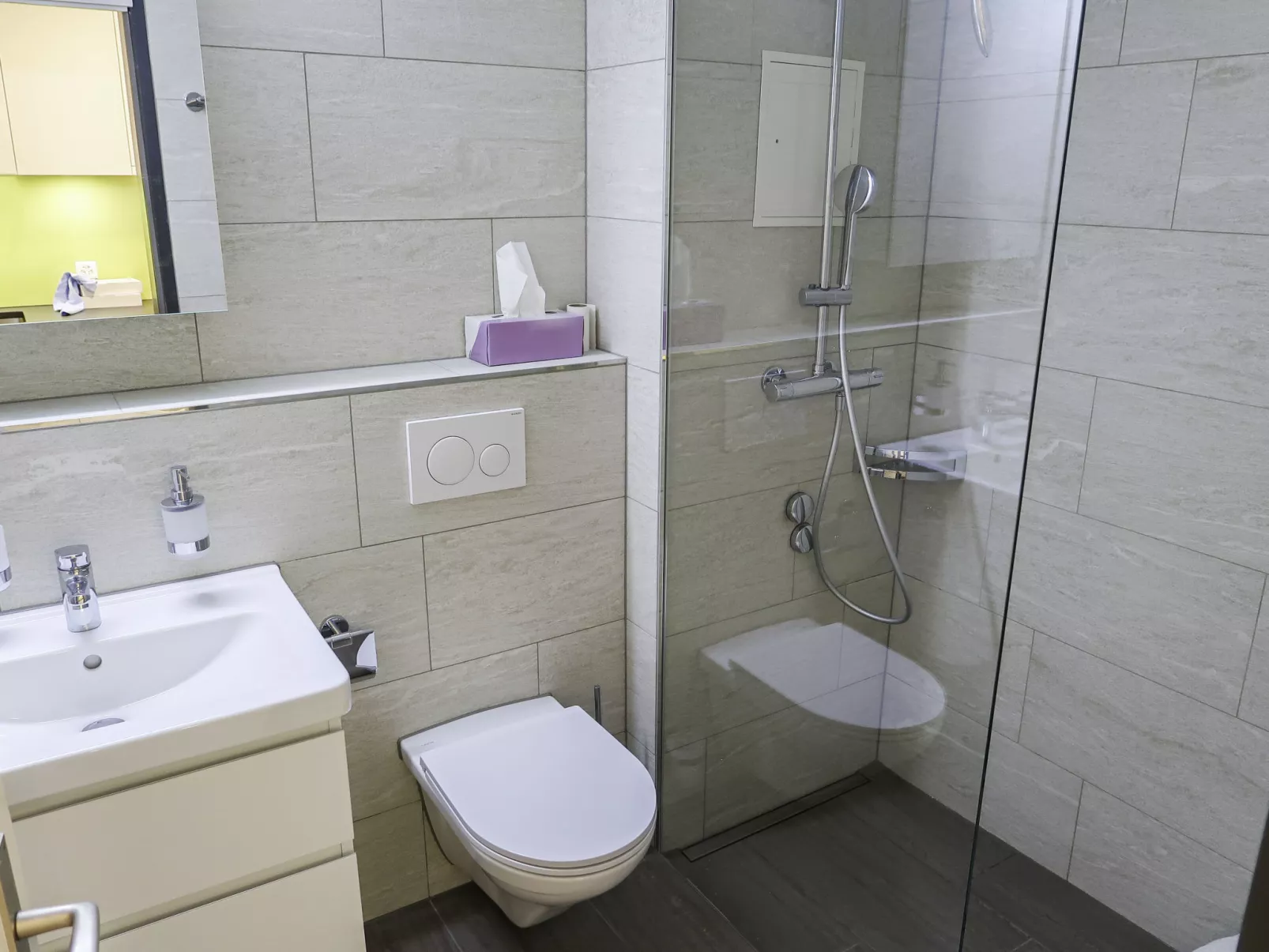 Apt B 053 - Inside