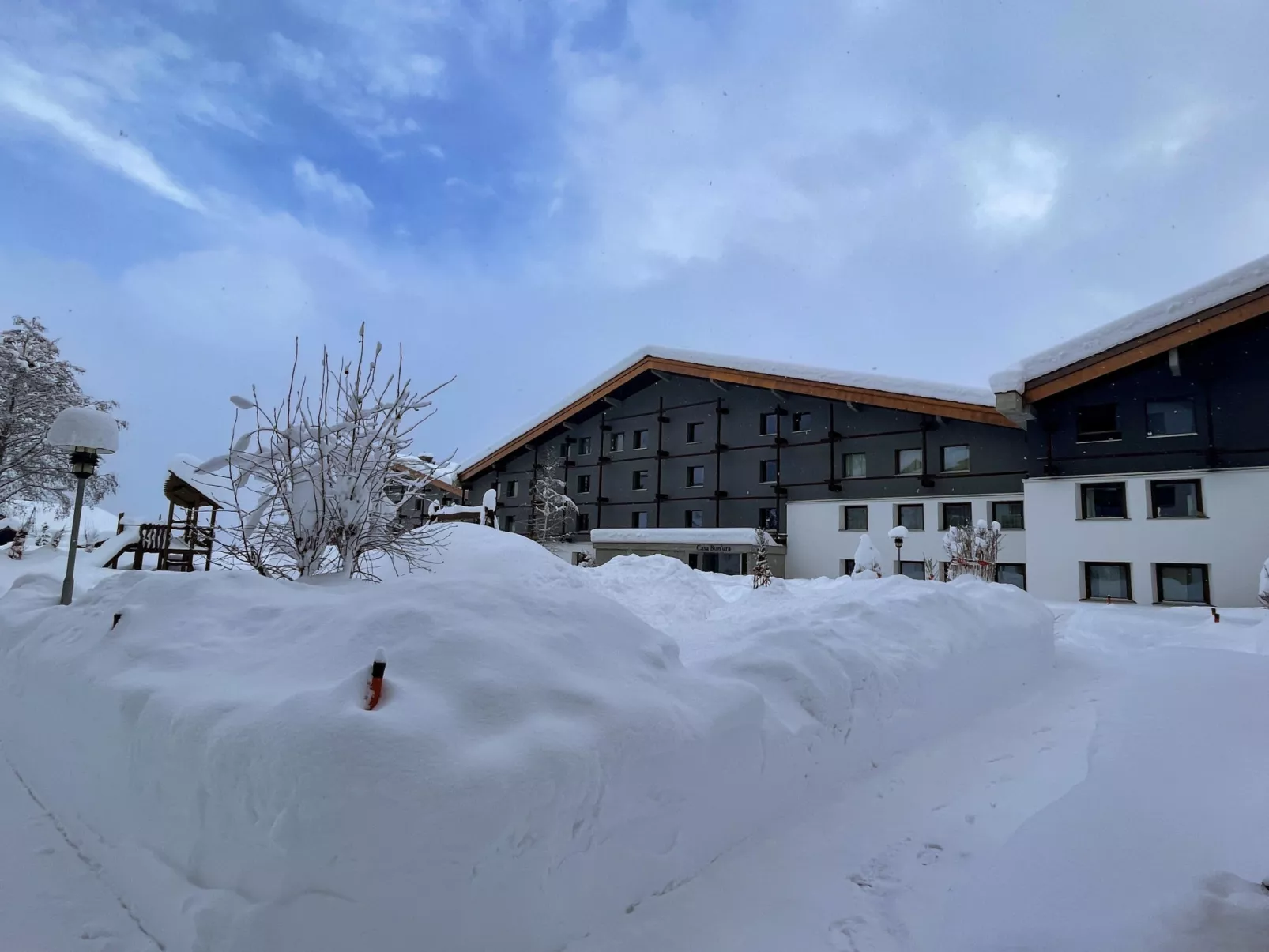 Apt B 053 - Outside