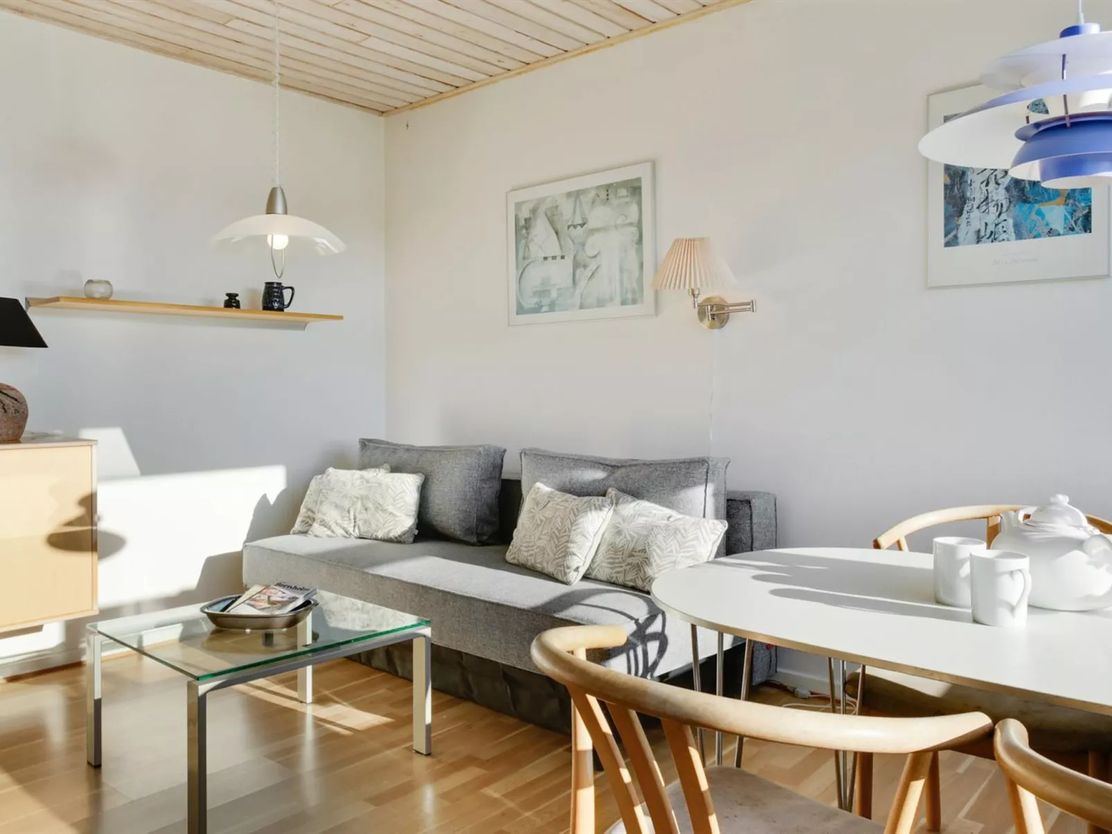 "Askrik" - 400m from the sea-Inside