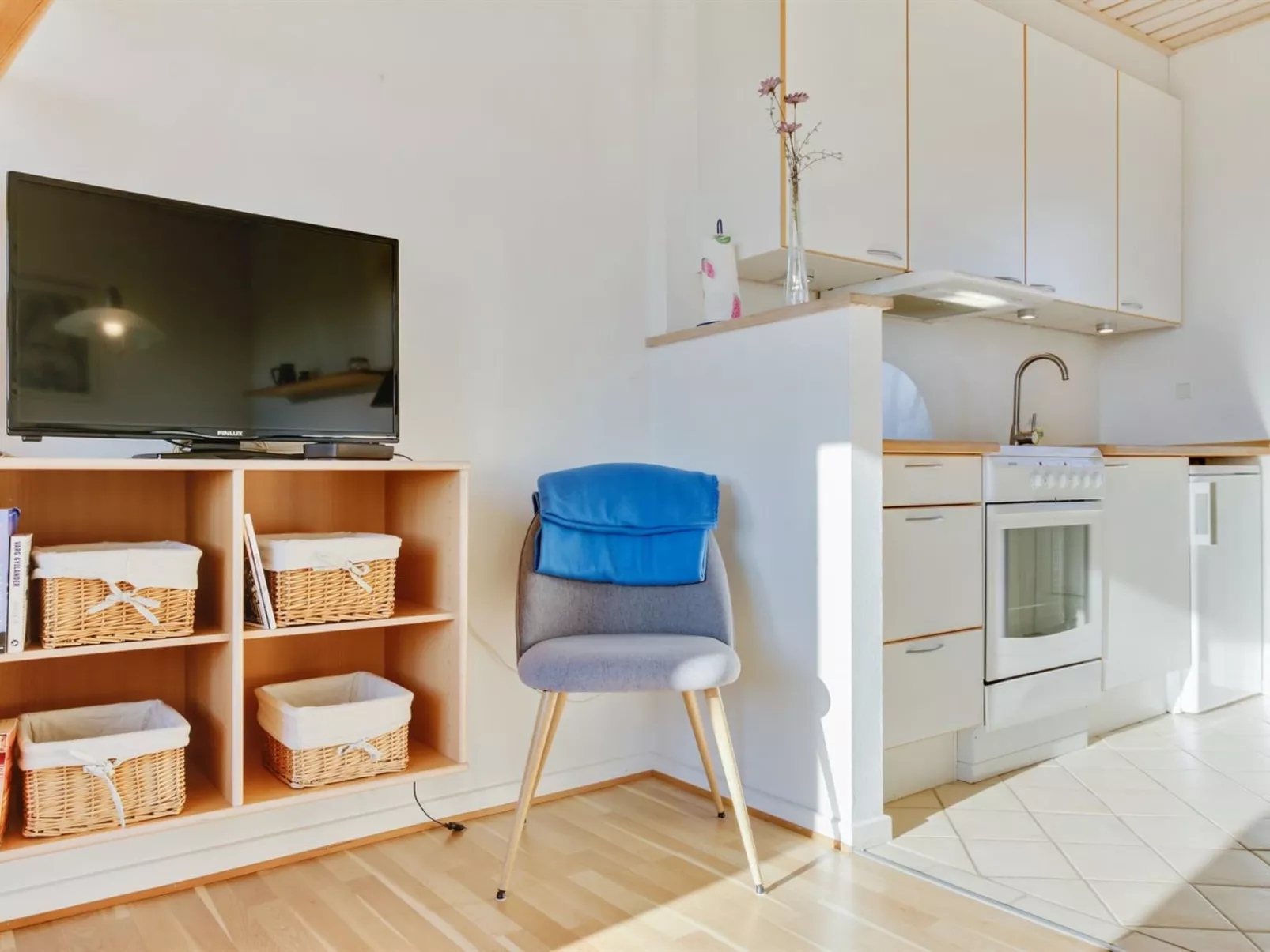 "Askrik" - 400m from the sea-Inside