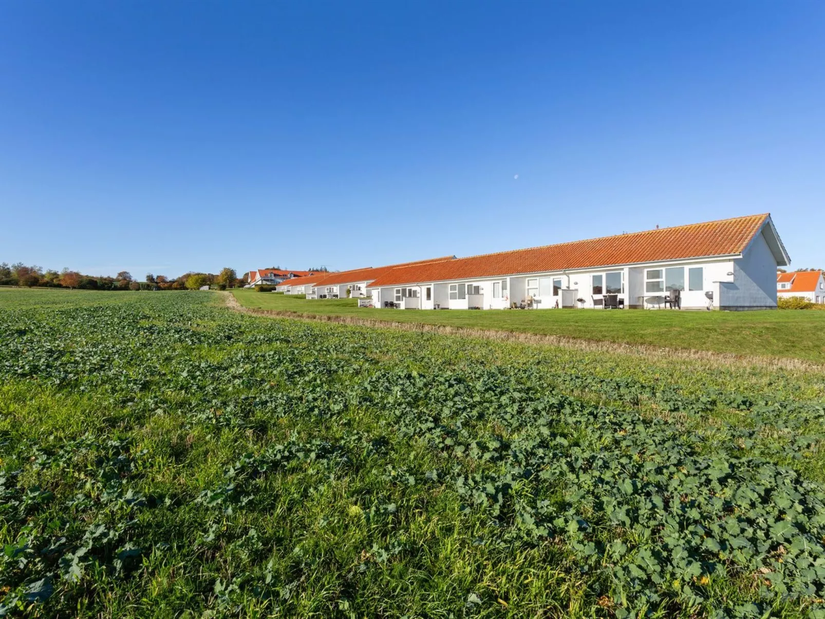"Askrik" - 400m from the sea-Outside