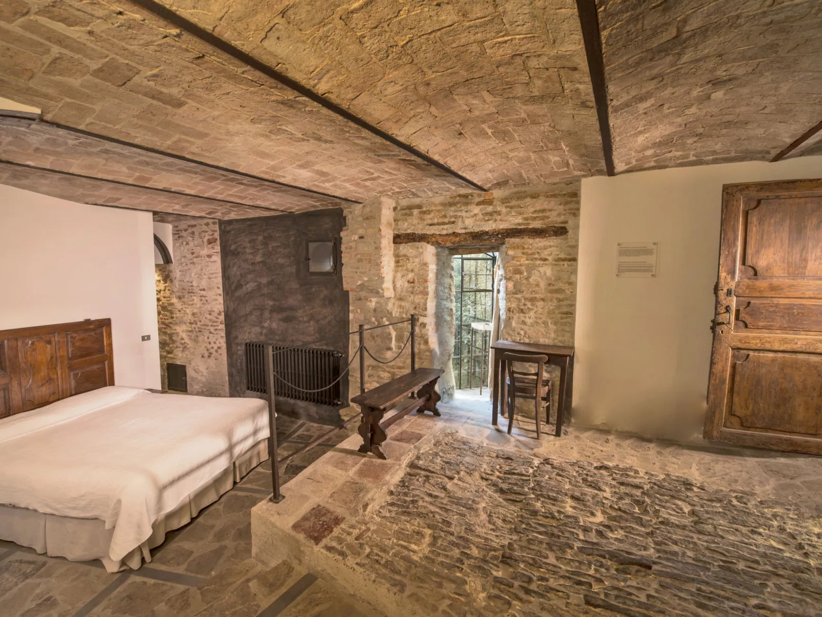 Borgo del Riondino-Inside