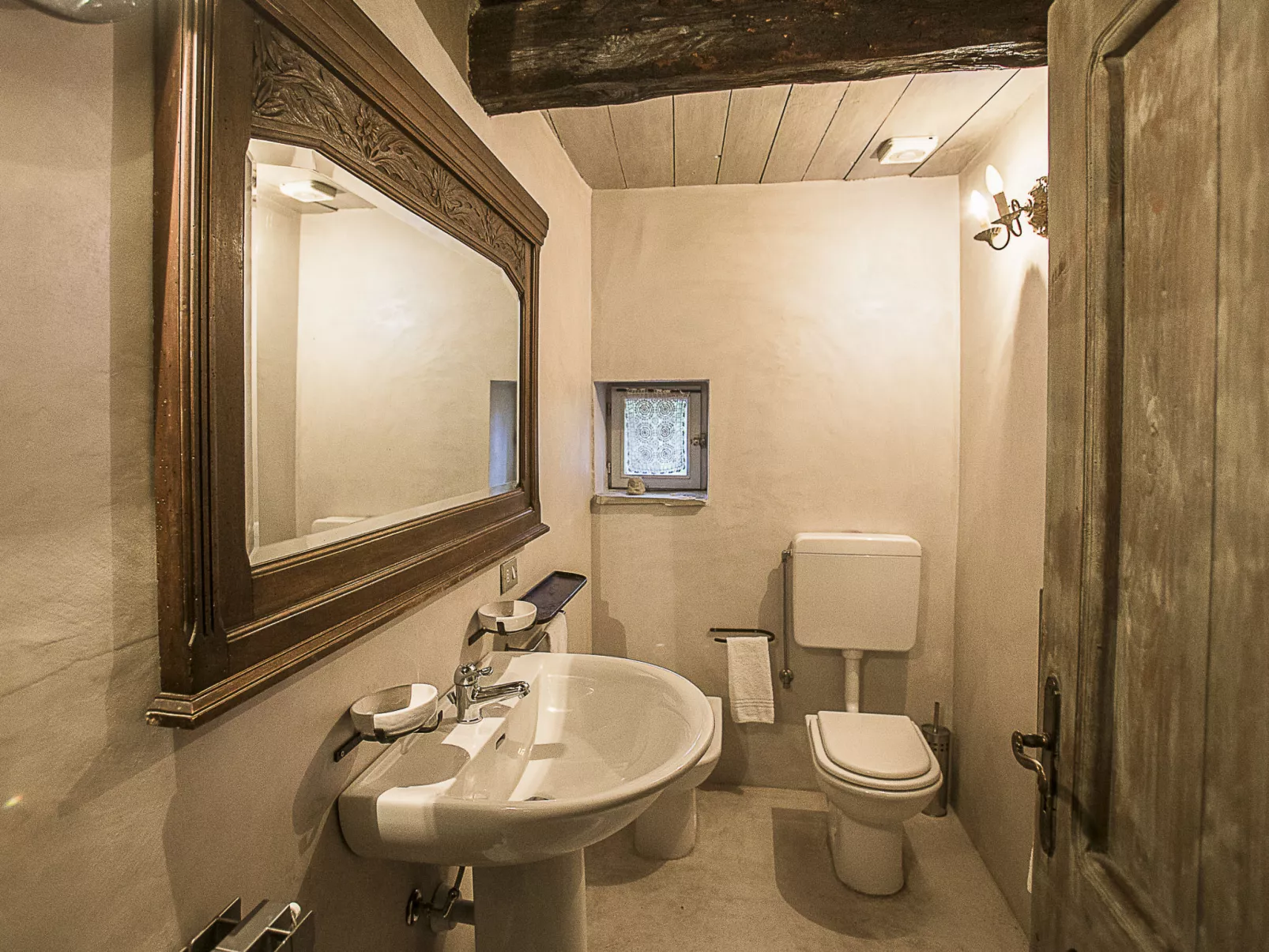 Borgo del Riondino-Inside