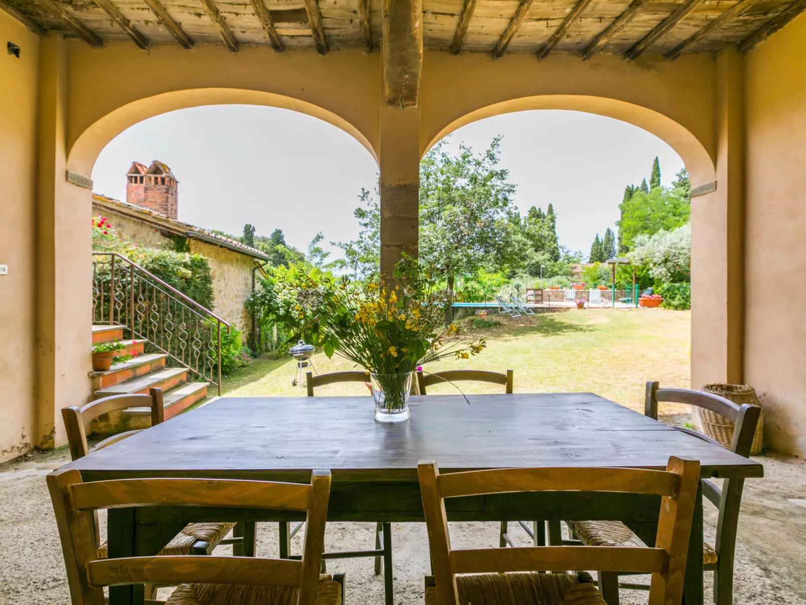 Buca dei Merli-Outside