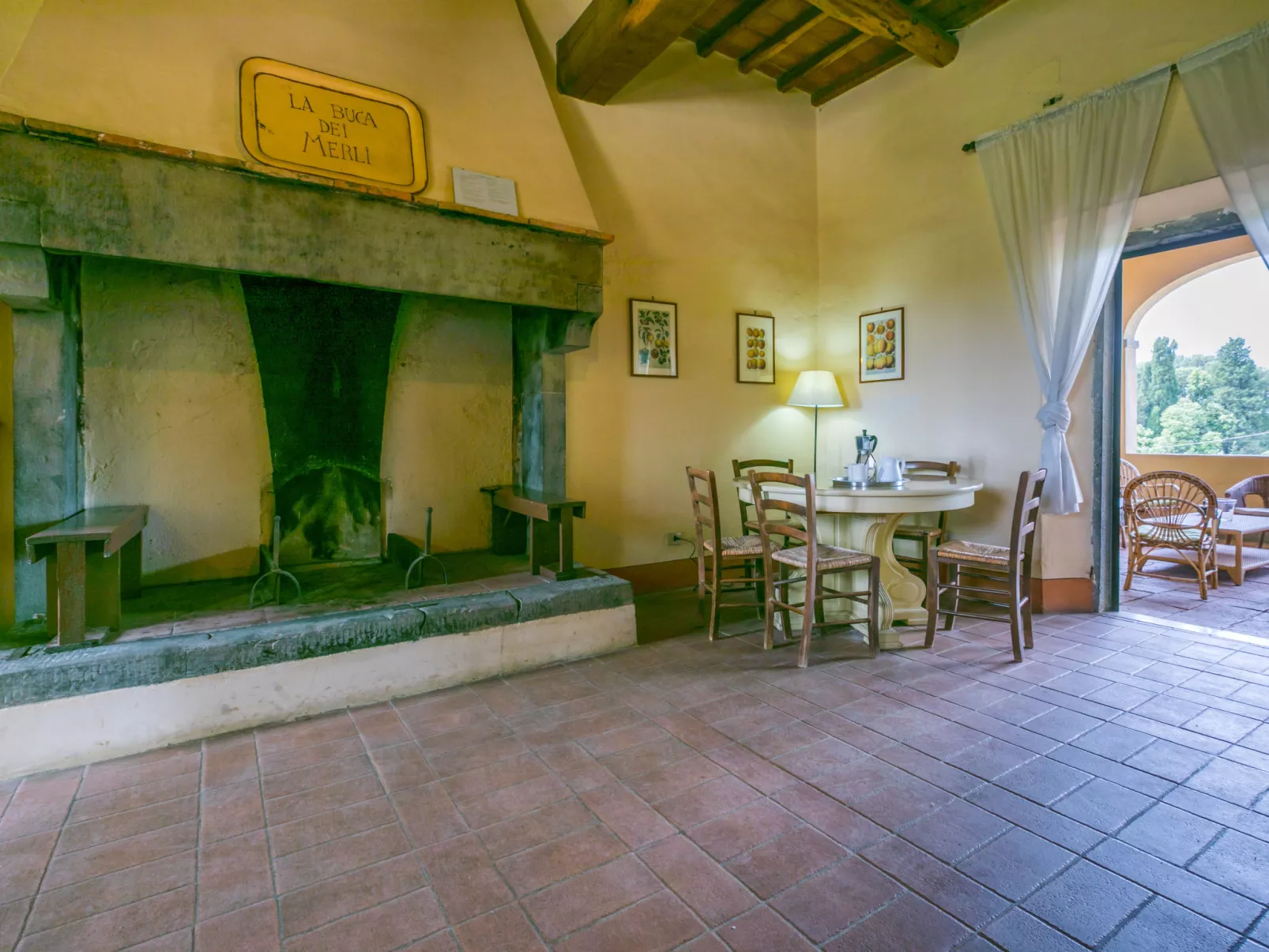 Buca dei Merli-Inside