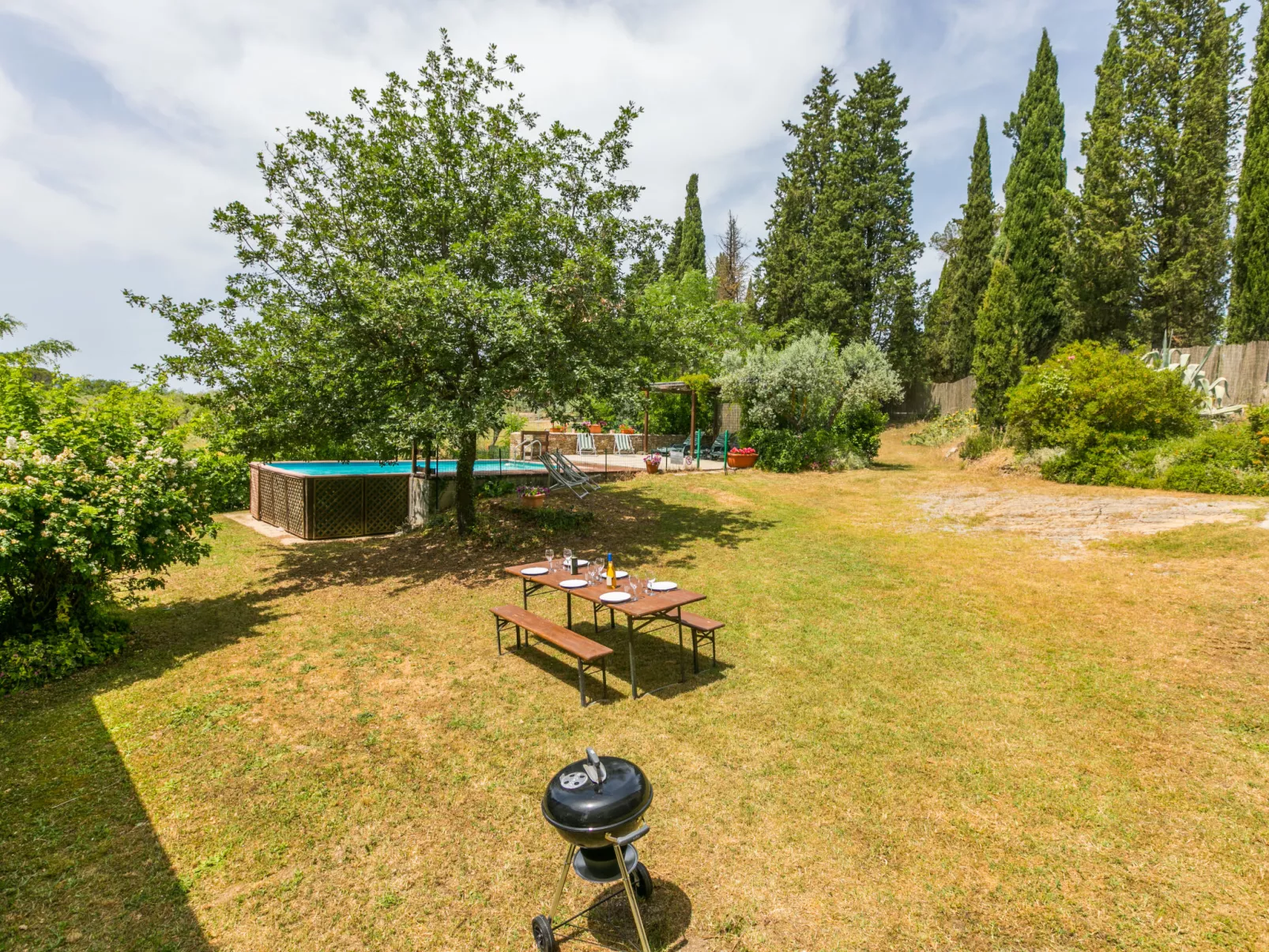 Buca dei Merli-Outside