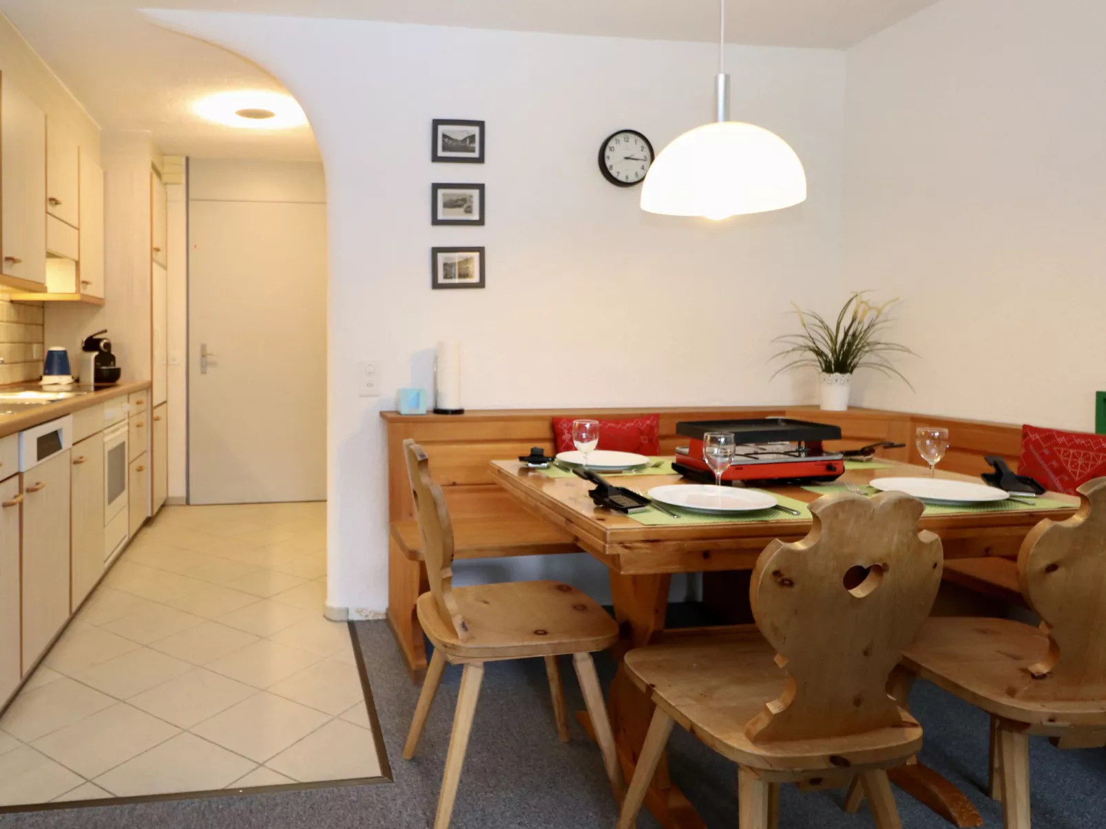 Apt B 086 - Inside