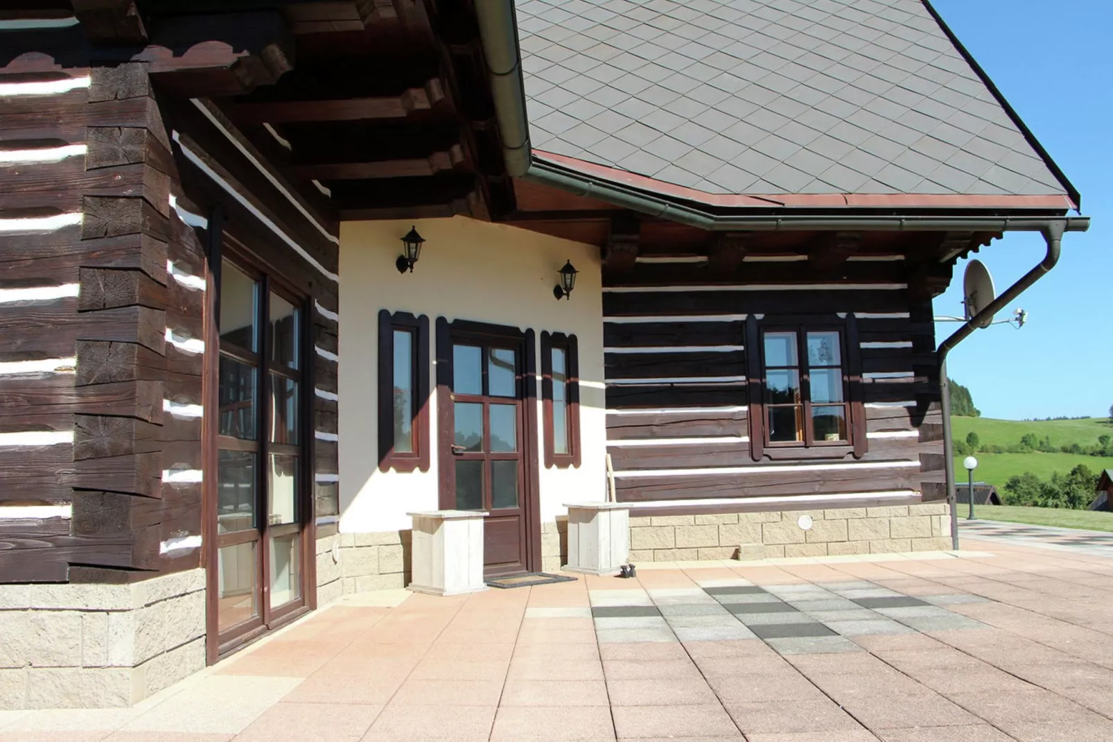 Dana-Reception hall