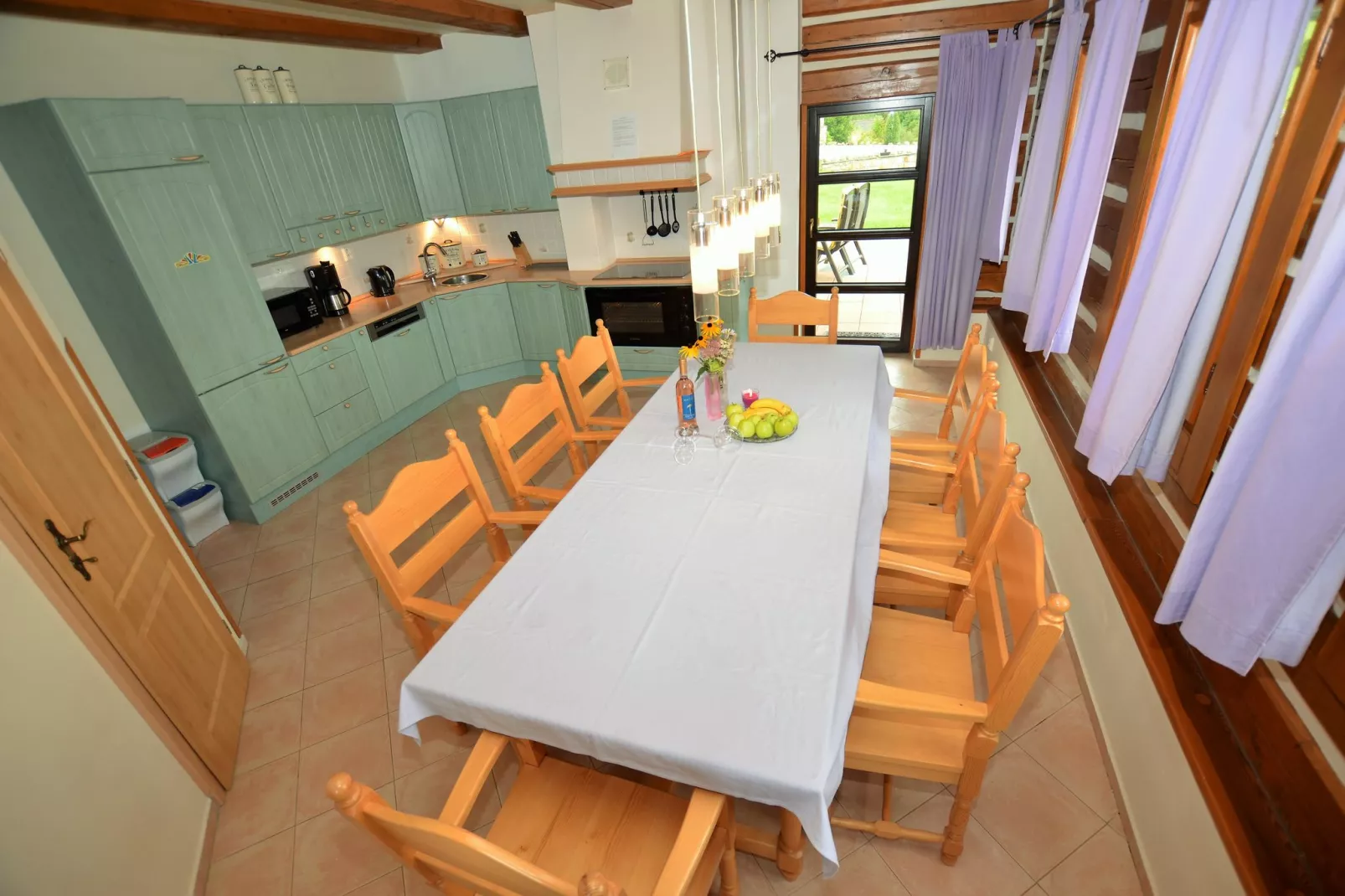 Dana-Dining room