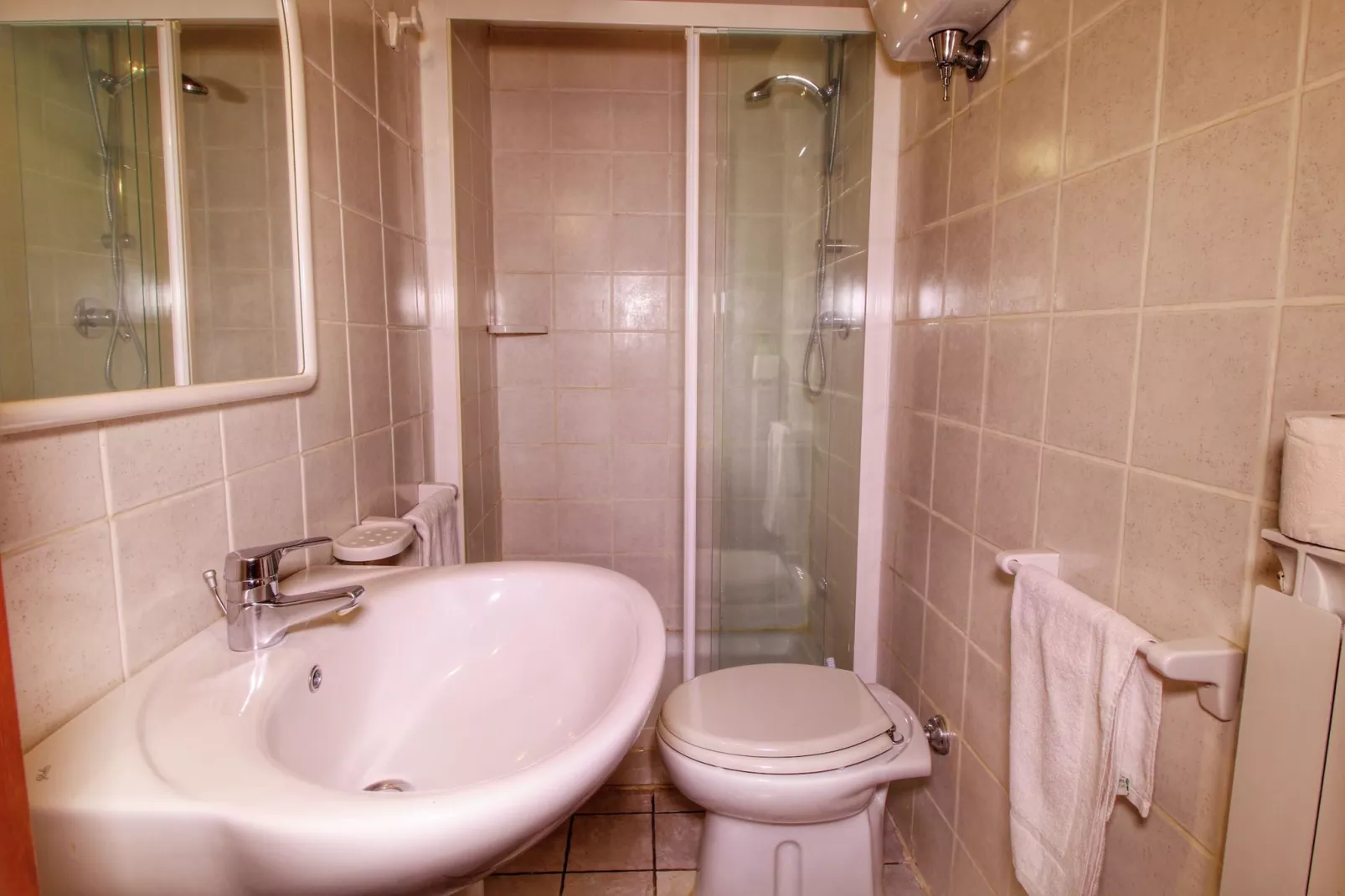 Melograno-Bathroom