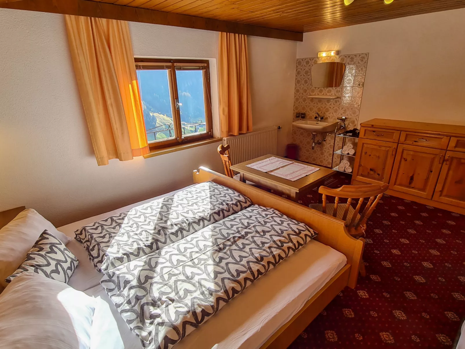 Alpenliebe-Inside