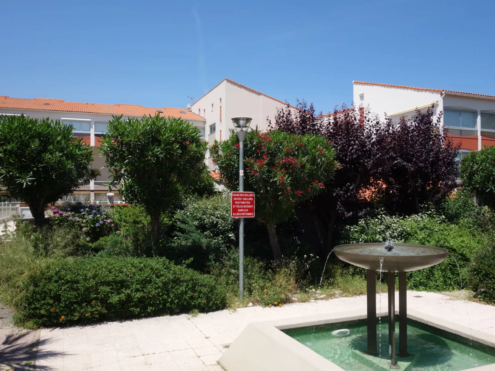 Les Golfes Clairs-Dehors